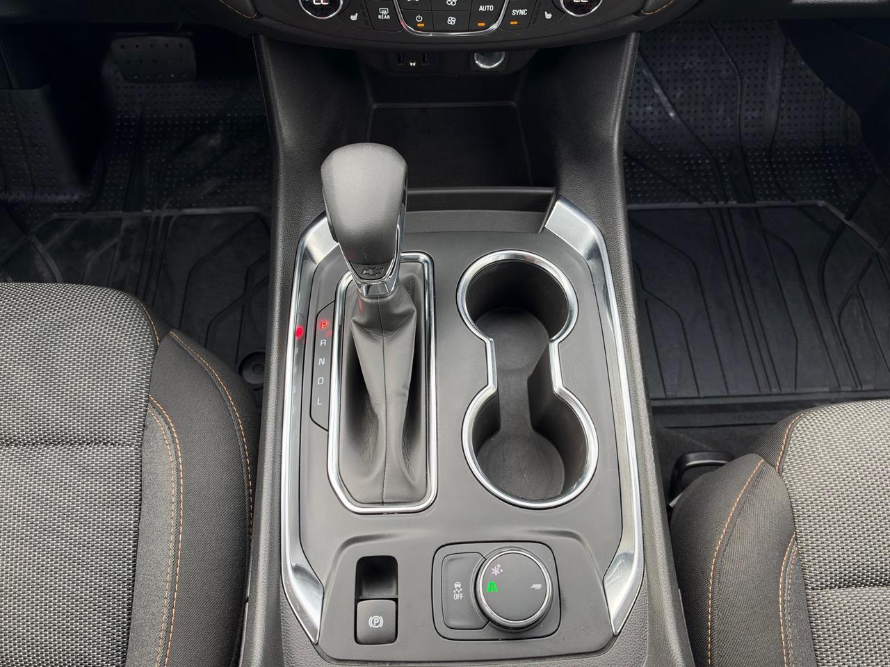 2021 Chevrolet Traverse LT Cloth LT-ONLY 58,546 KMS! Photo