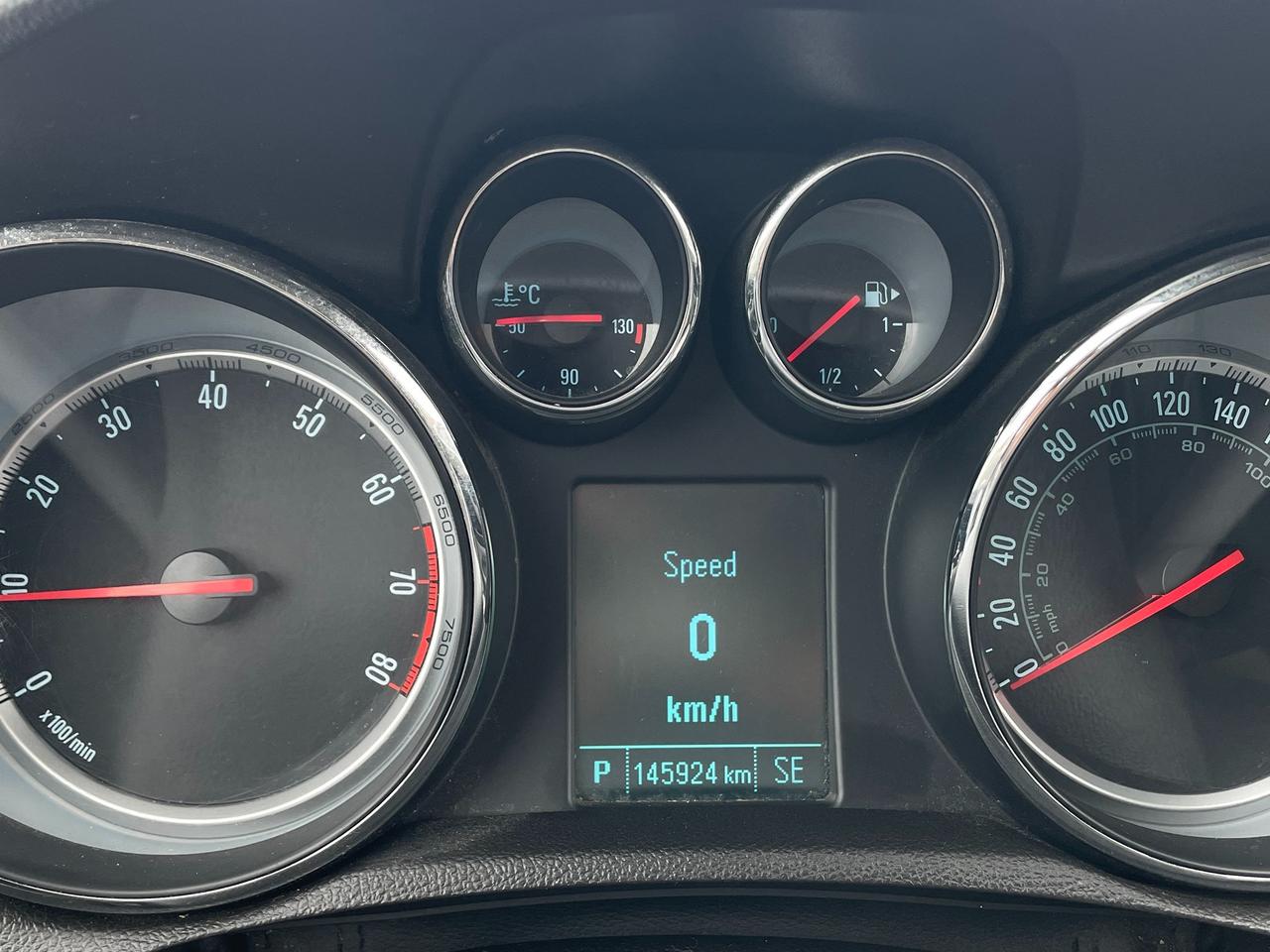 2015 Buick Encore Convenience *SAFETY, BACKUP CAMERA* Photo