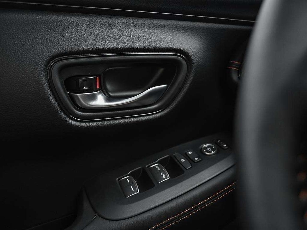 2027 Honda HR-V SPORT AWD Photo