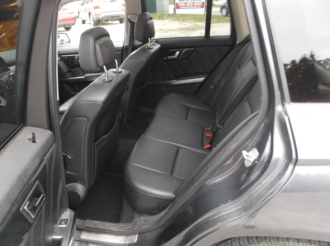 2013 Mercedes-Benz GLK350 AWD 4 MATIC Photo