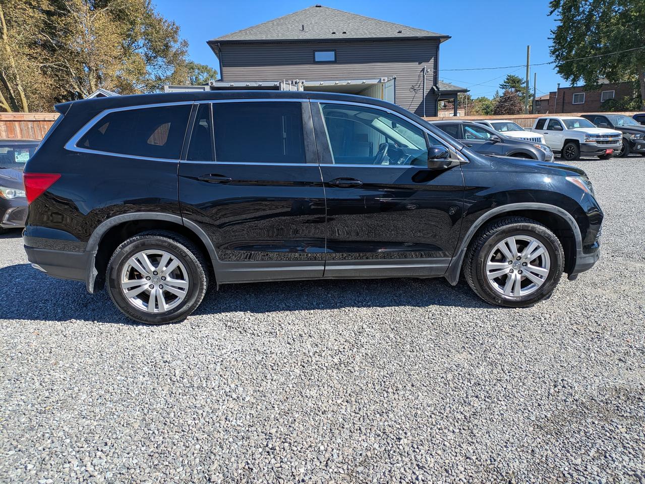 2017 Honda Pilot 4WD 4DR LX Photo