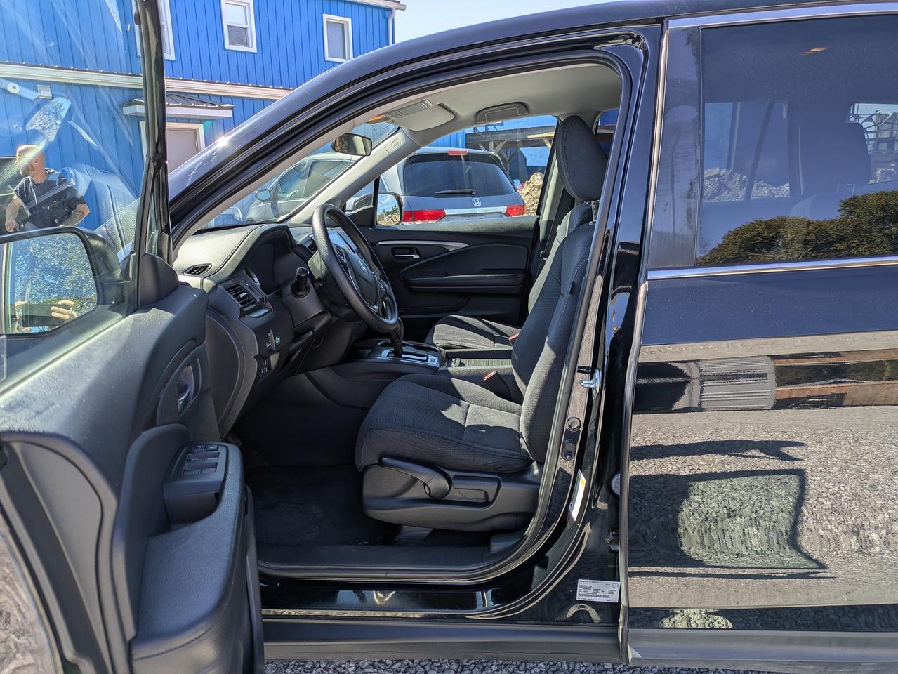 2017 Honda Pilot 4WD 4DR LX Photo