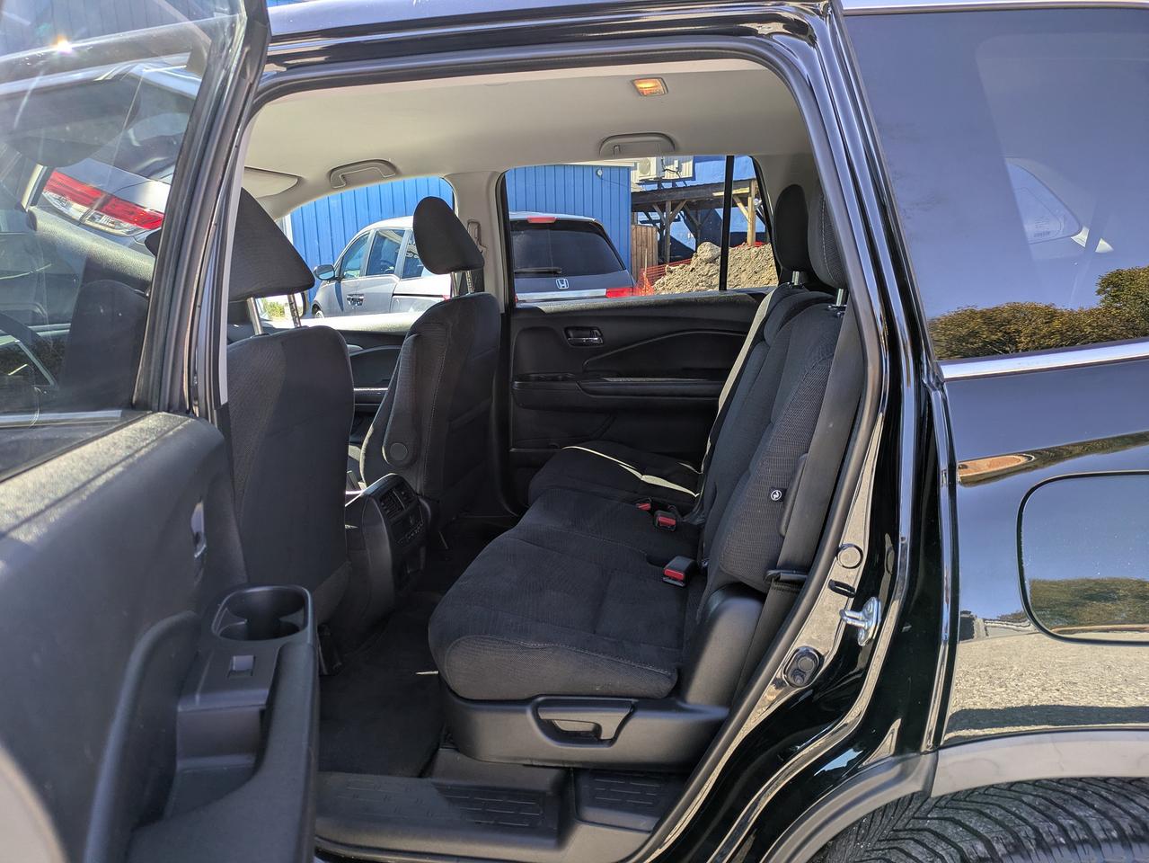 2017 Honda Pilot 4WD 4DR LX Photo