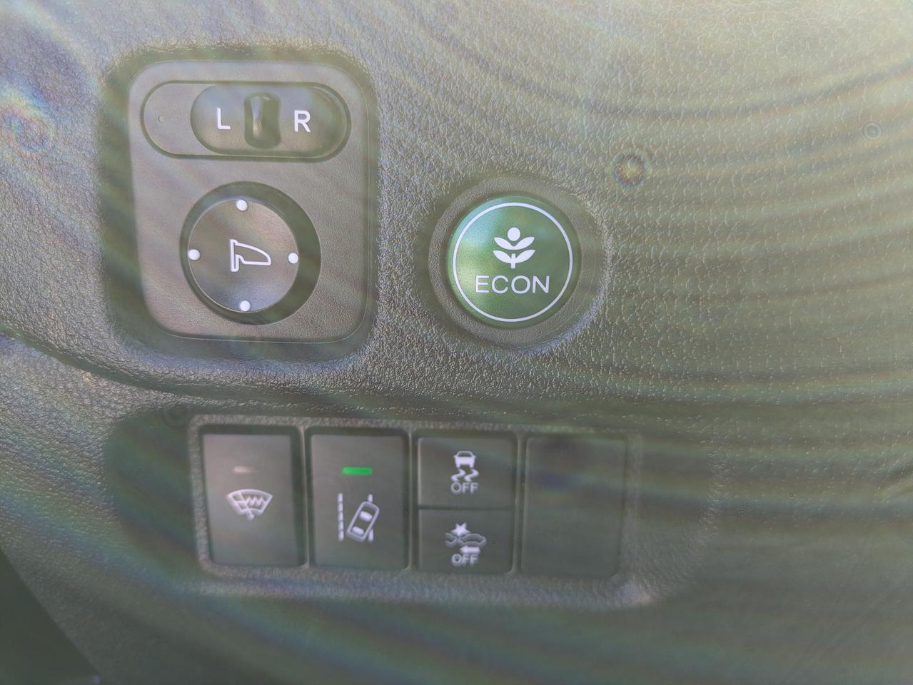 2017 Honda Pilot 4WD 4DR LX Photo