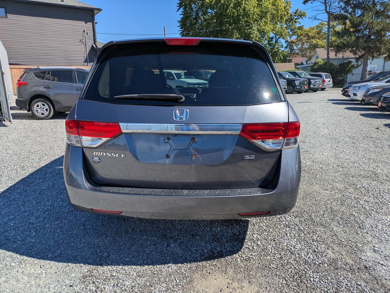 2016 Honda Odyssey 4DR WGN SE Photo3