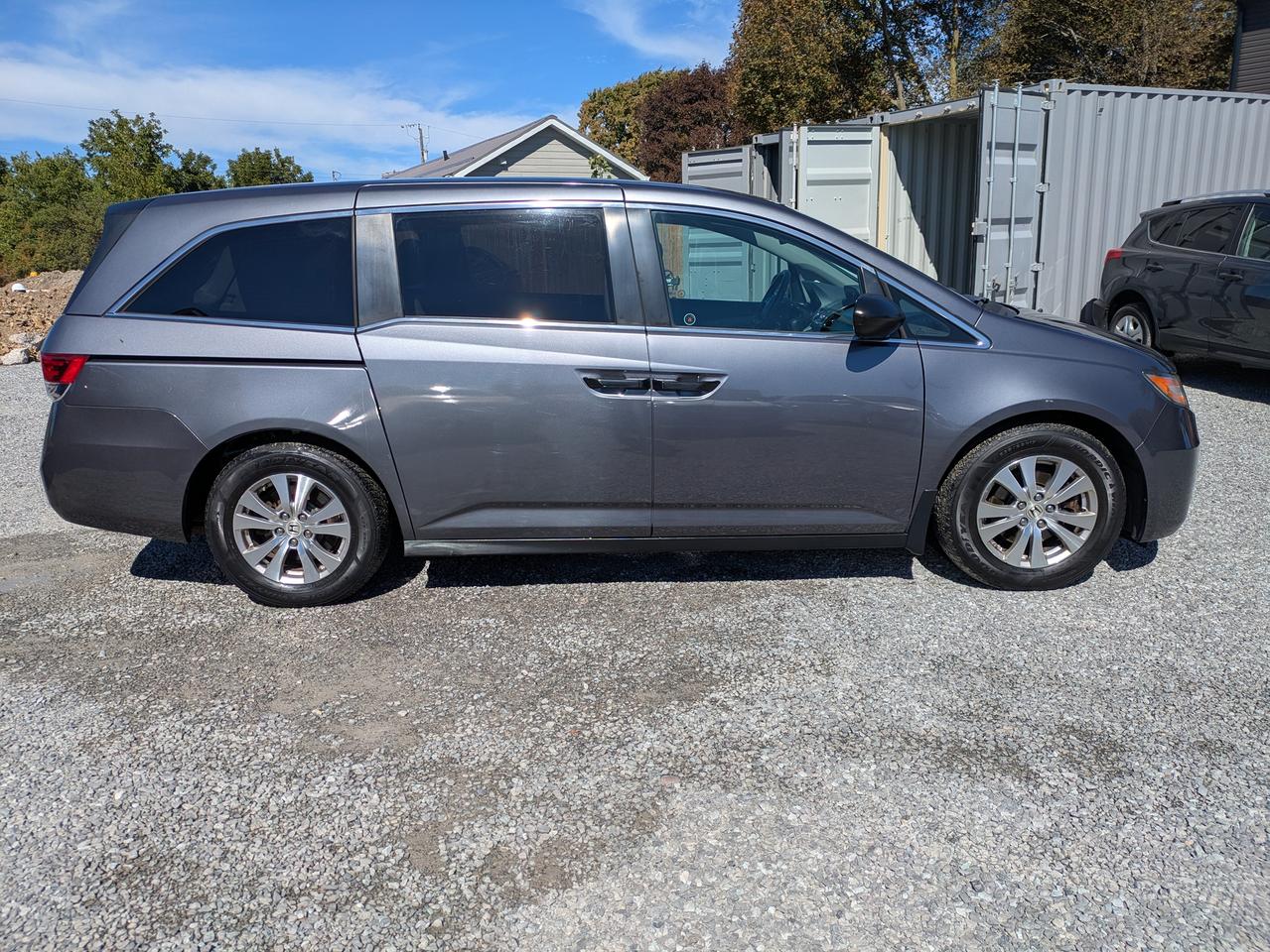 2016 Honda Odyssey 4DR WGN SE Photo