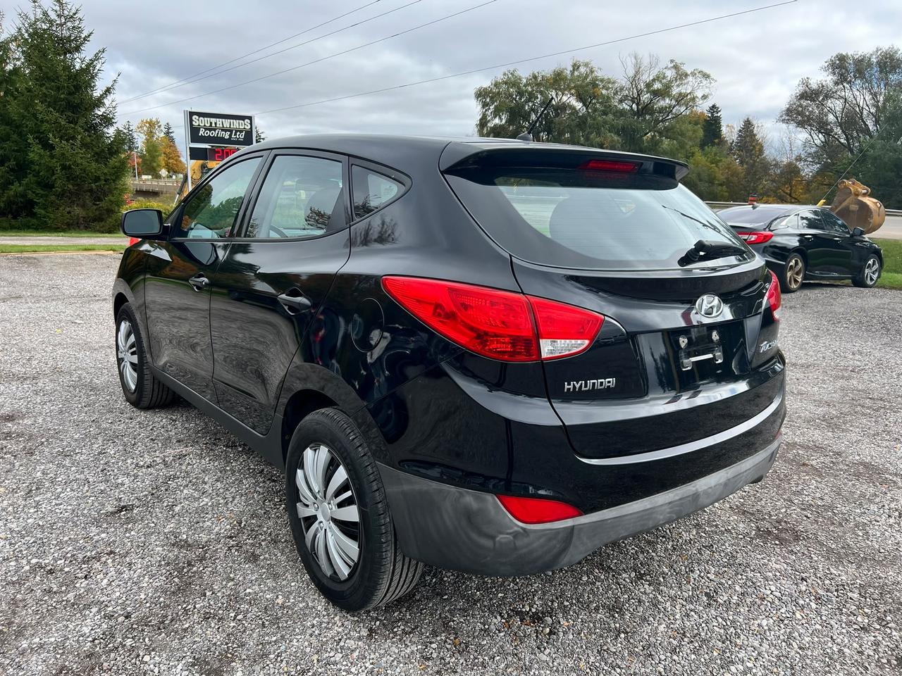 2013 Hyundai Tucson FWD 4dr I4 Auto GL *Ltd Avail* CERTIFIED Photo2