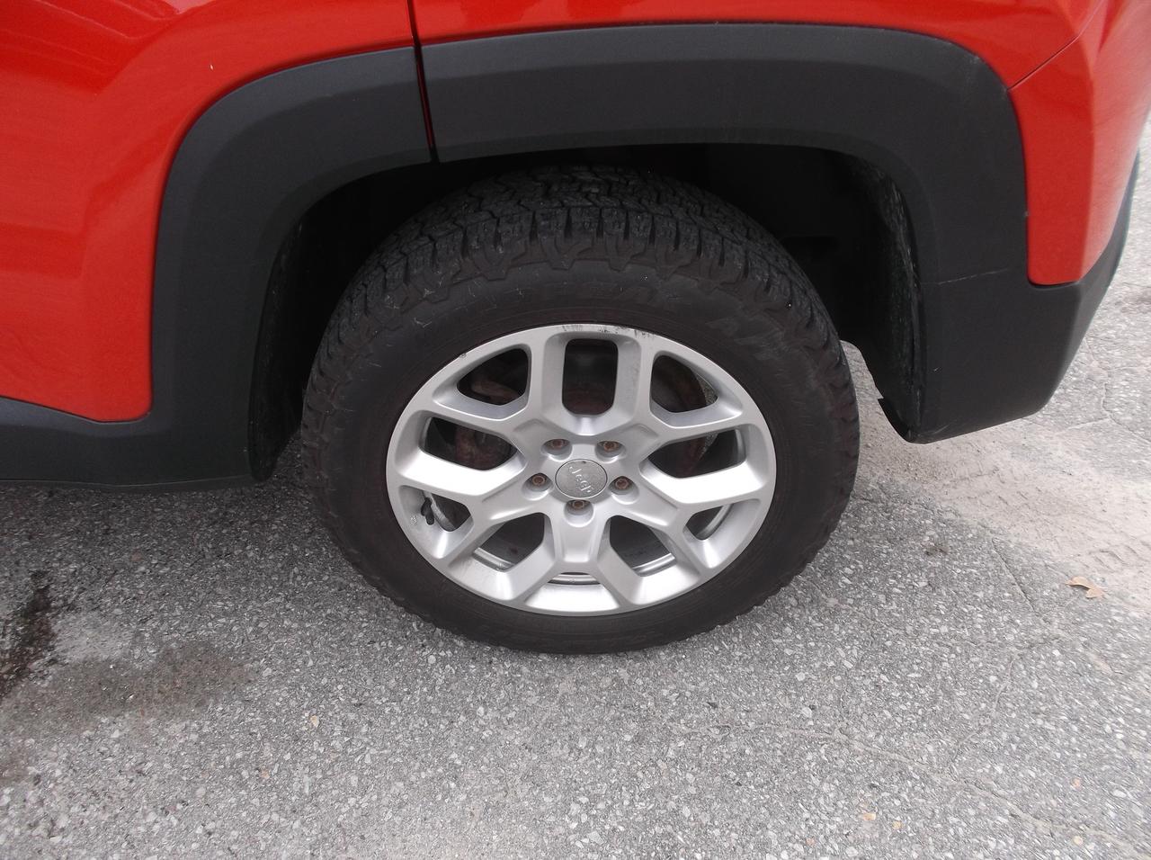 2015 Jeep Renegade AWD LATITUDE Photo