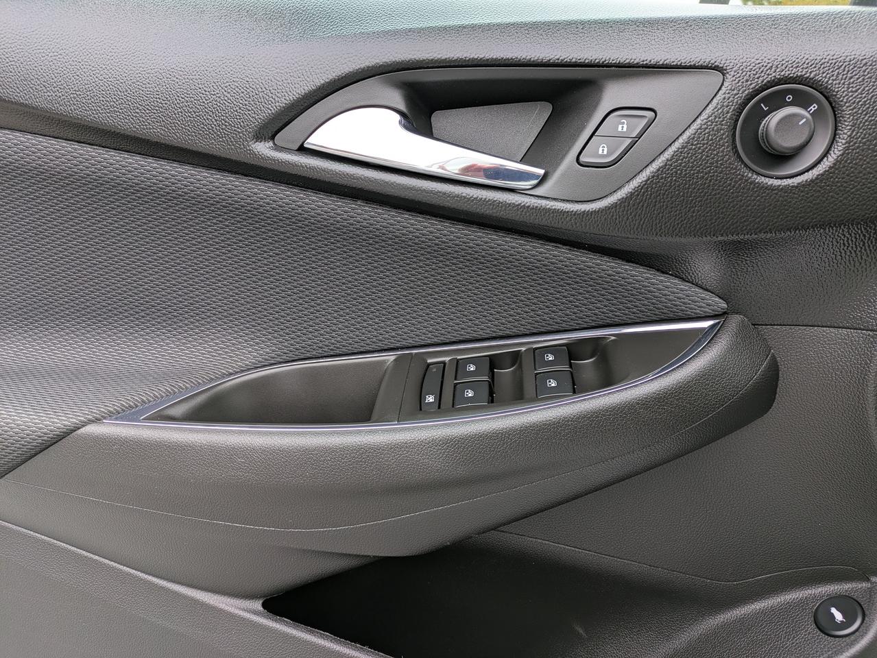 2018 Chevrolet Cruze 4dr Sdn 1.4L LT w/1SD Photo