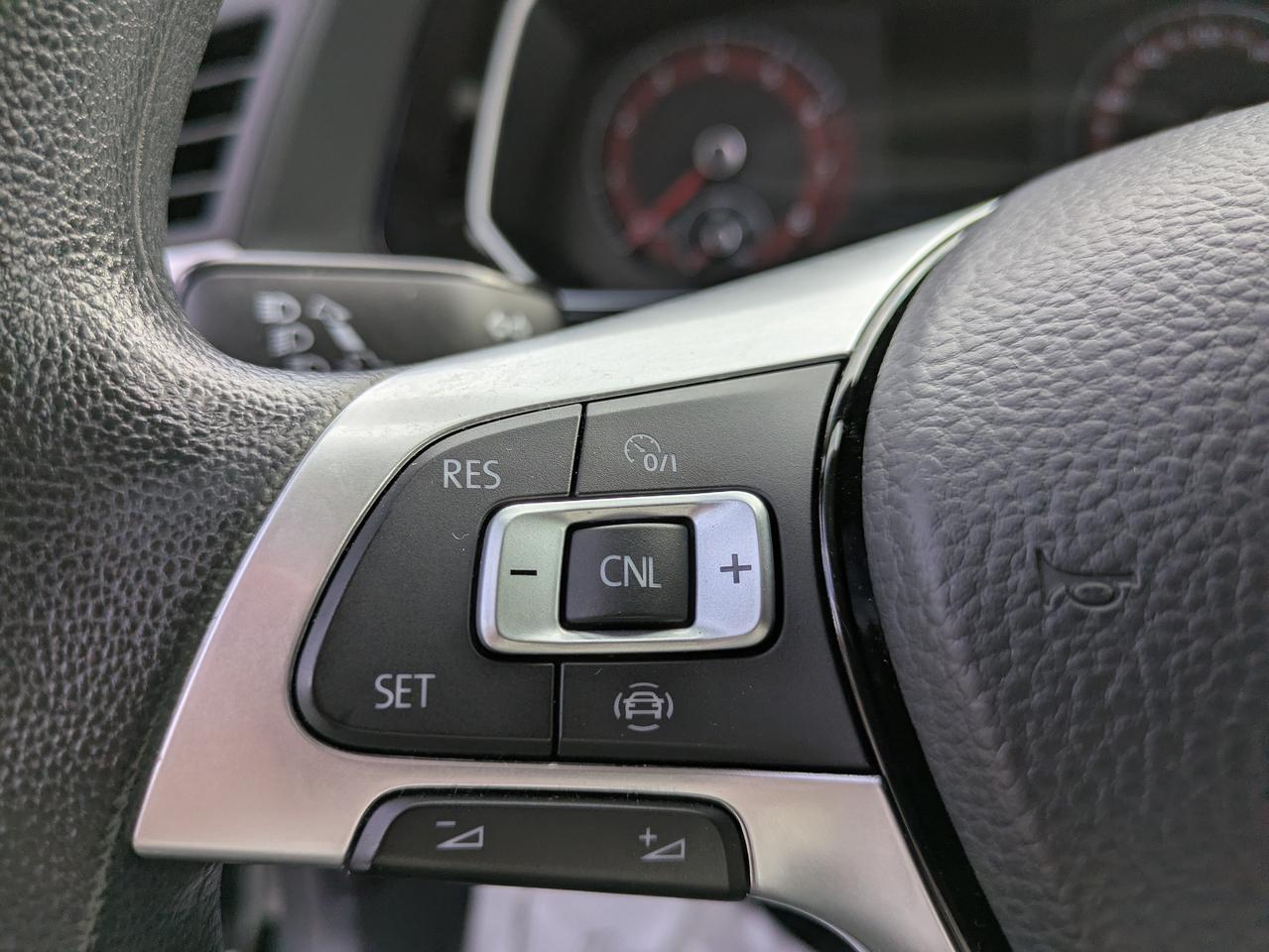2019 Volkswagen Jetta Comfortline AUTO Photo