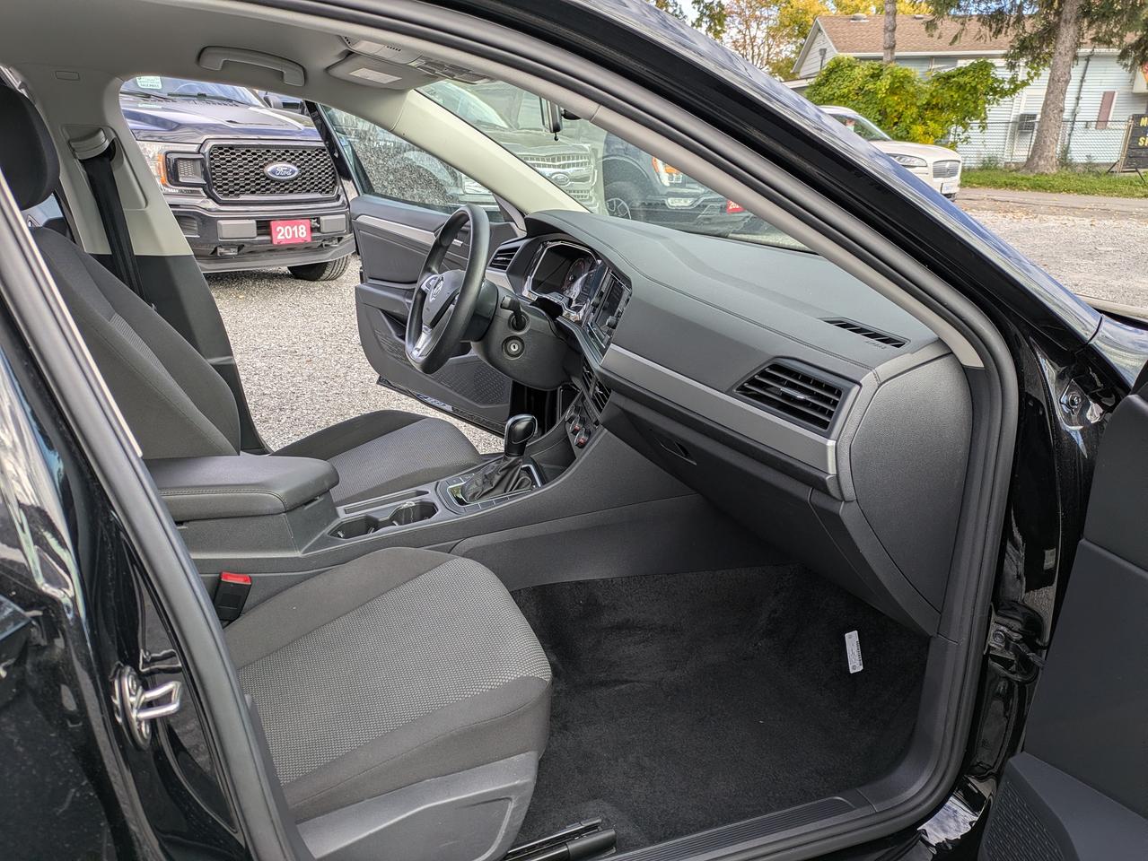 2019 Volkswagen Jetta Comfortline AUTO Photo