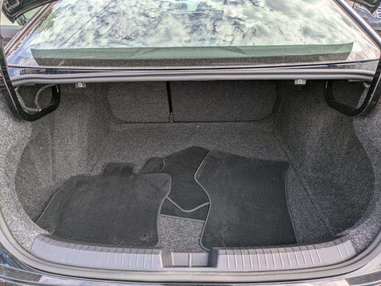 2019 Volkswagen Jetta Comfortline AUTO Photo