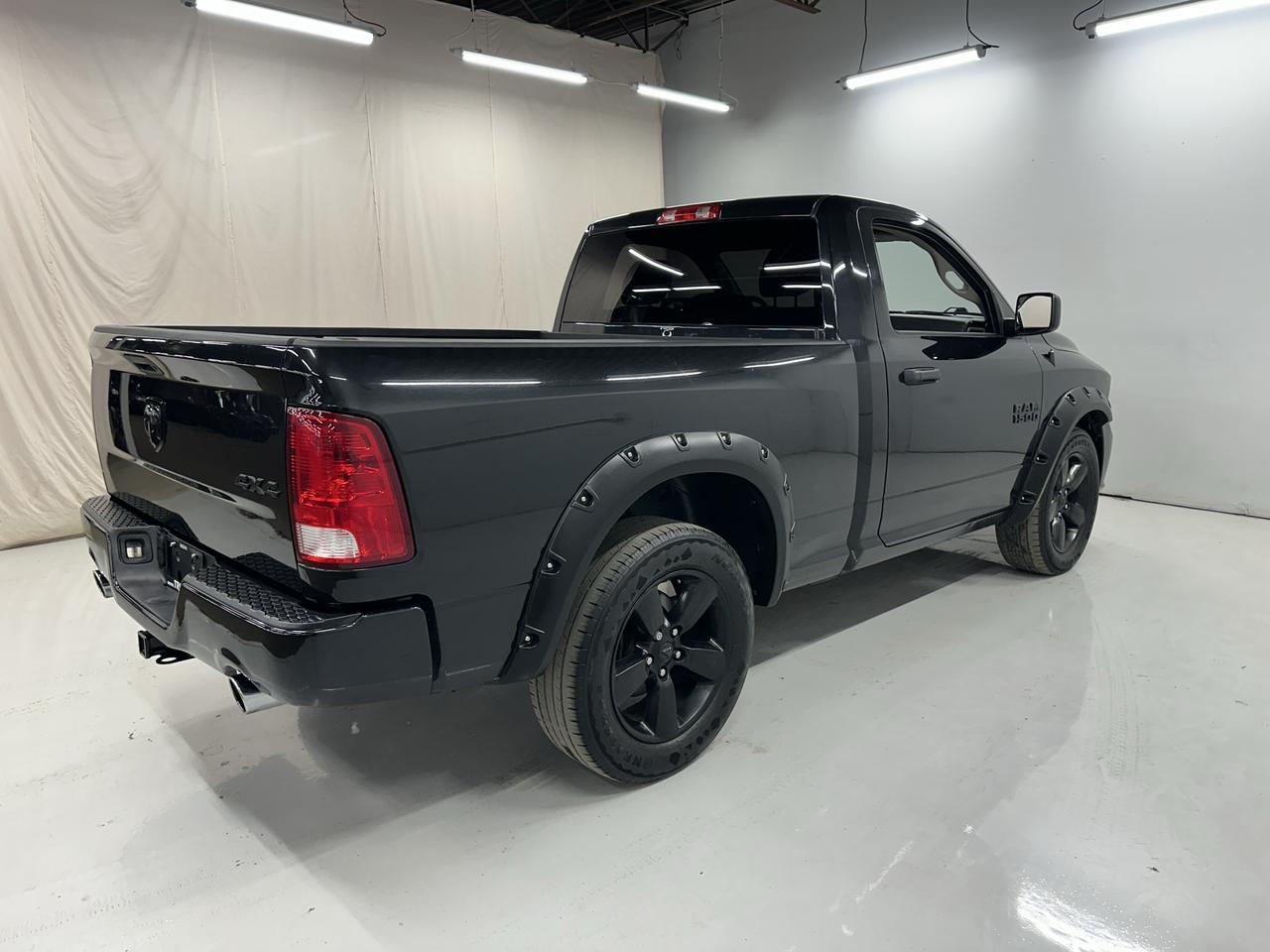 2016 RAM 1500 Express Photo21