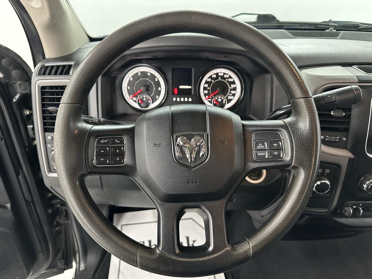 2016 RAM 1500 Express Photo26