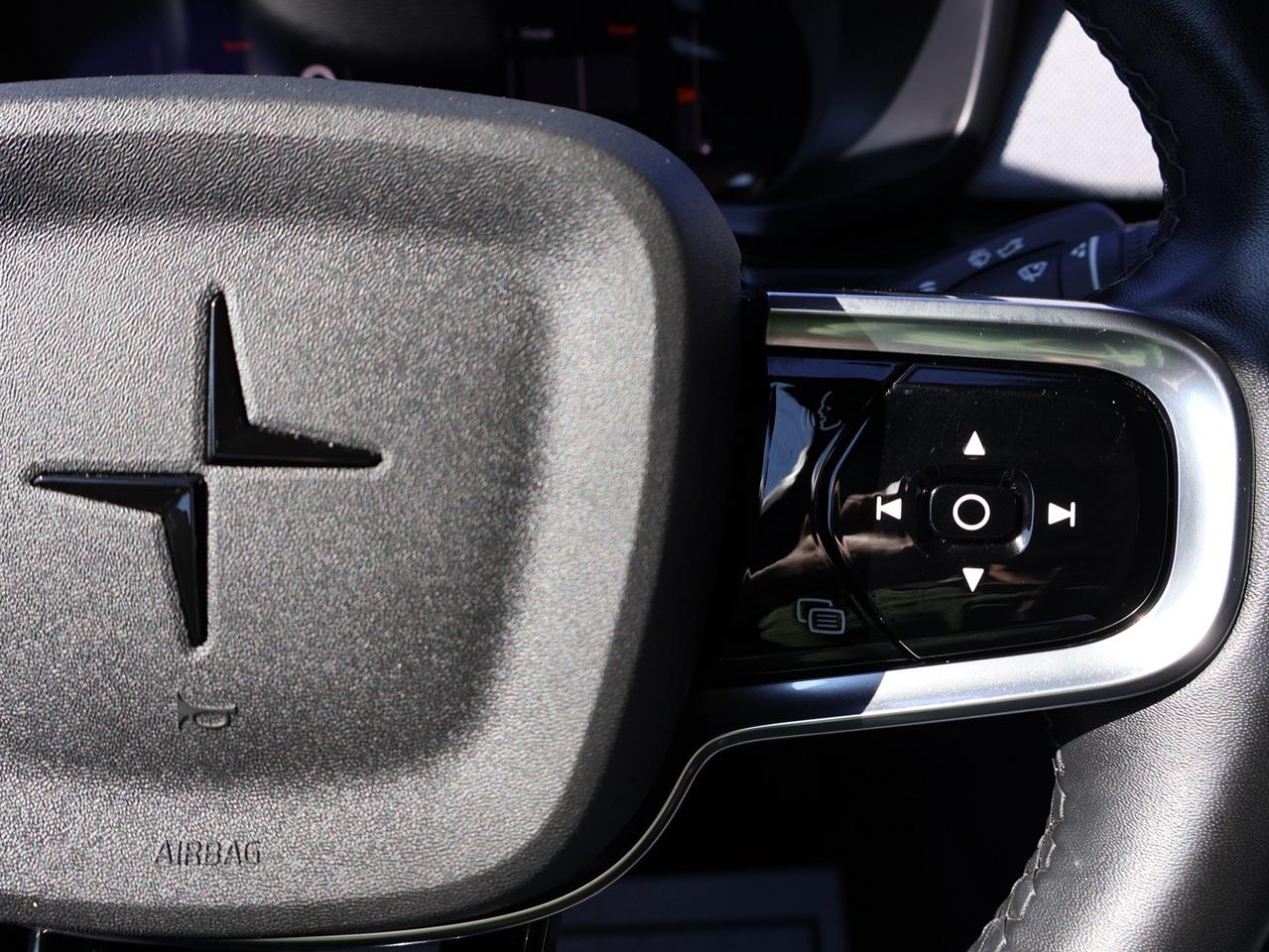 2022 Polestar 2 LONG RANGE DUAL MOTOR AWD *ACCIDENT FREE* CAMERA NAV BLUETOOTH LEATHER HEATED SEATS CRUISE ALLOYS Photo