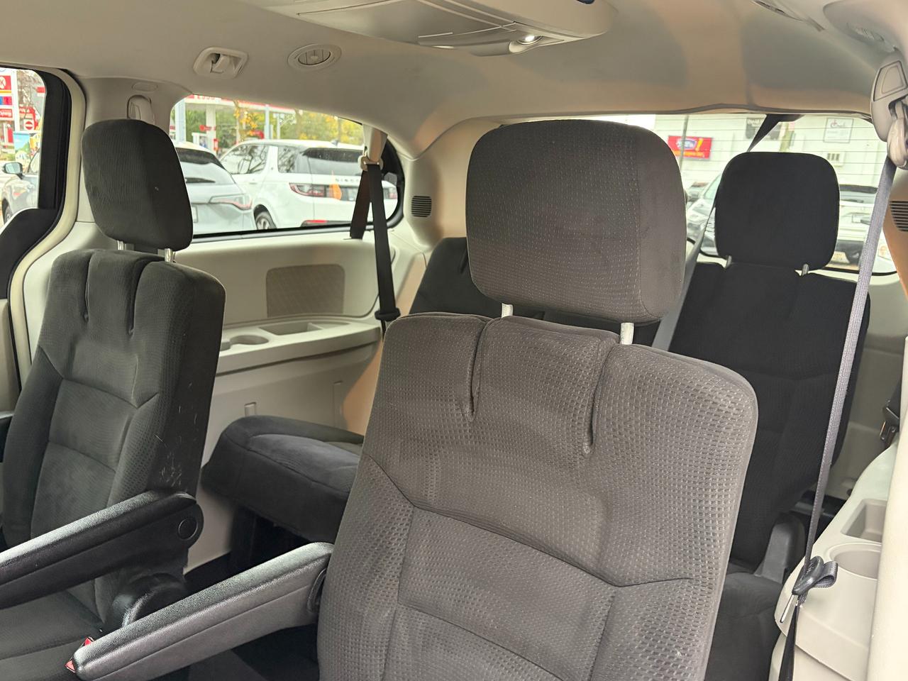 2016 Chrysler Town & Country TOURING Photo