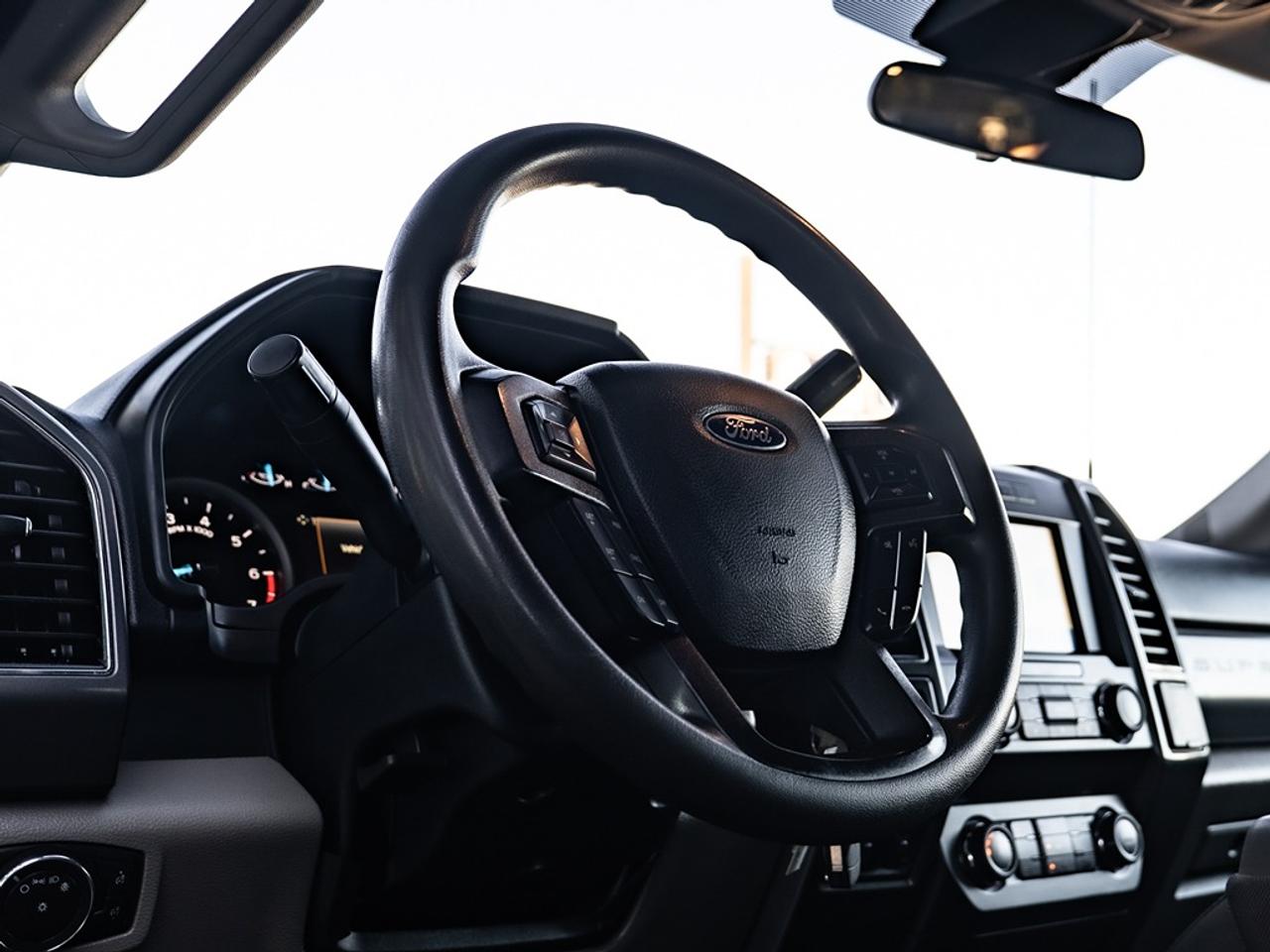 2022 Ford SUPER DUTY F-250 SRW XLT Photo35