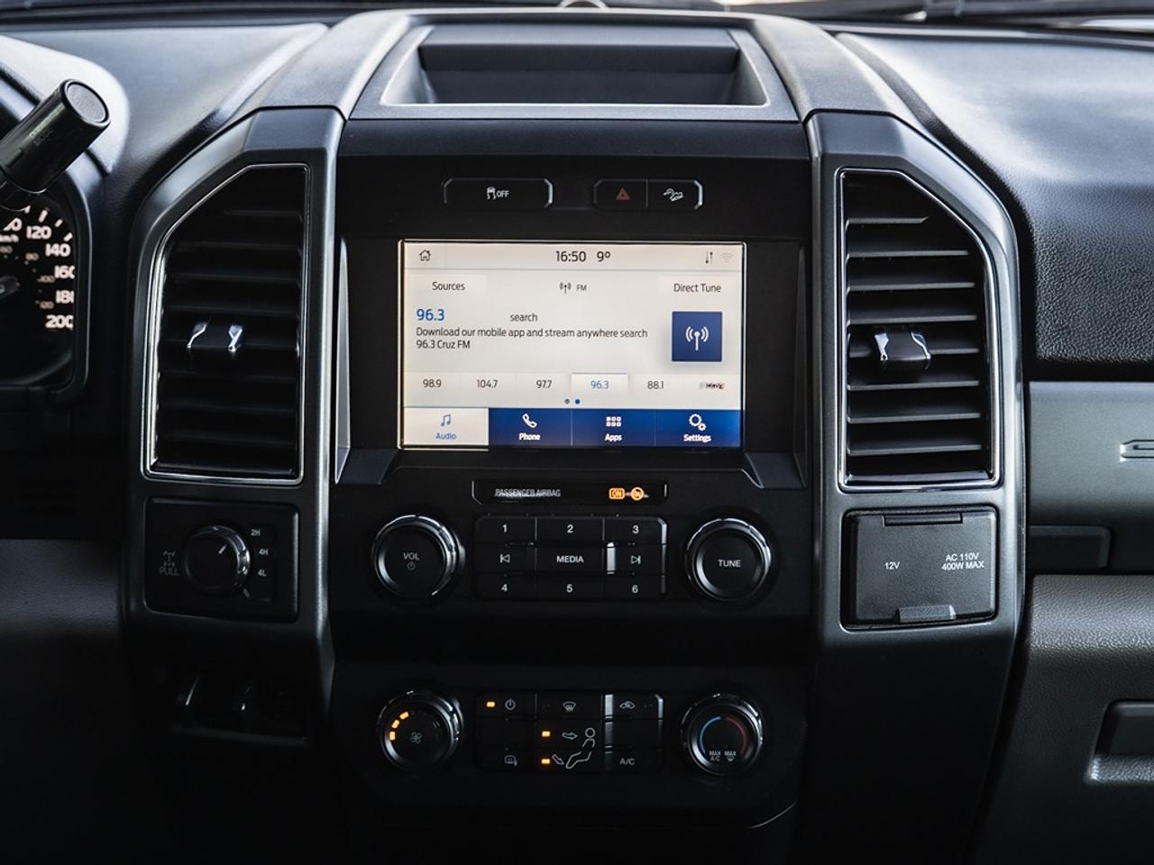 2022 Ford SUPER DUTY F-250 SRW XLT Photo8