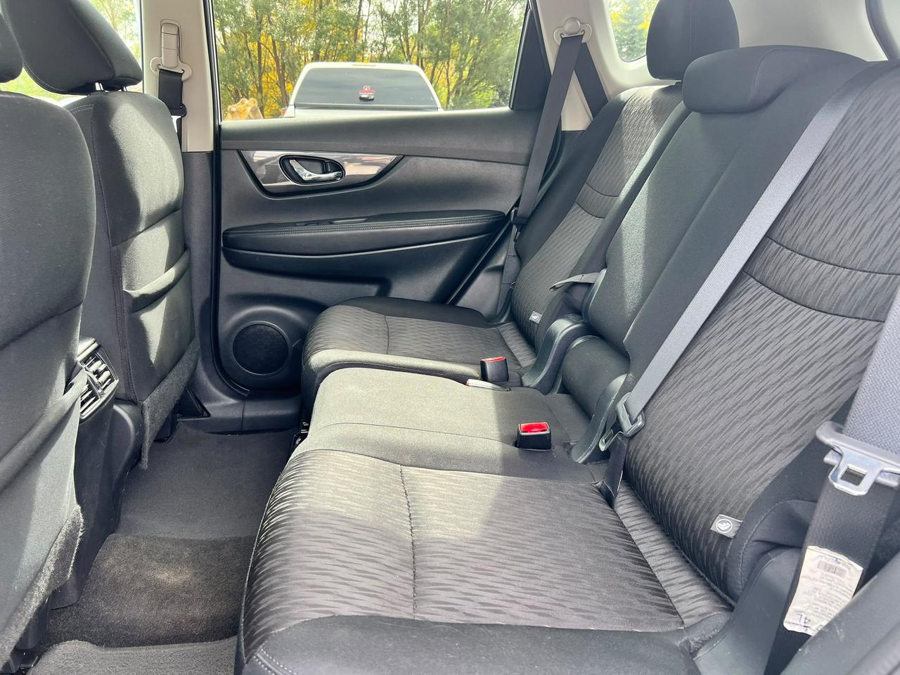 2018 Nissan Rogue AWD SV CERTIFIED Photo