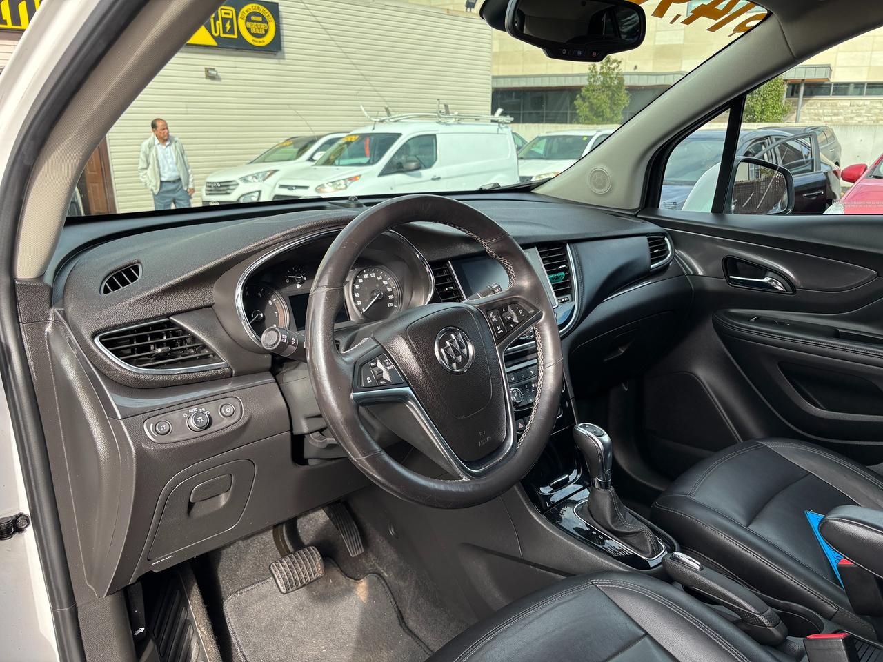 2018 Buick Encore Essence Photo
