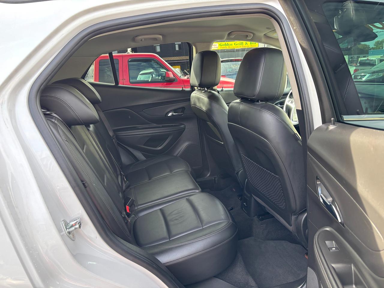 2018 Buick Encore Essence Photo