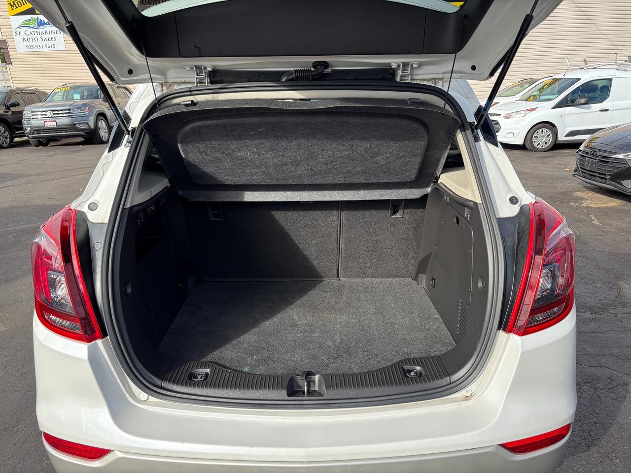2018 Buick Encore Essence Photo