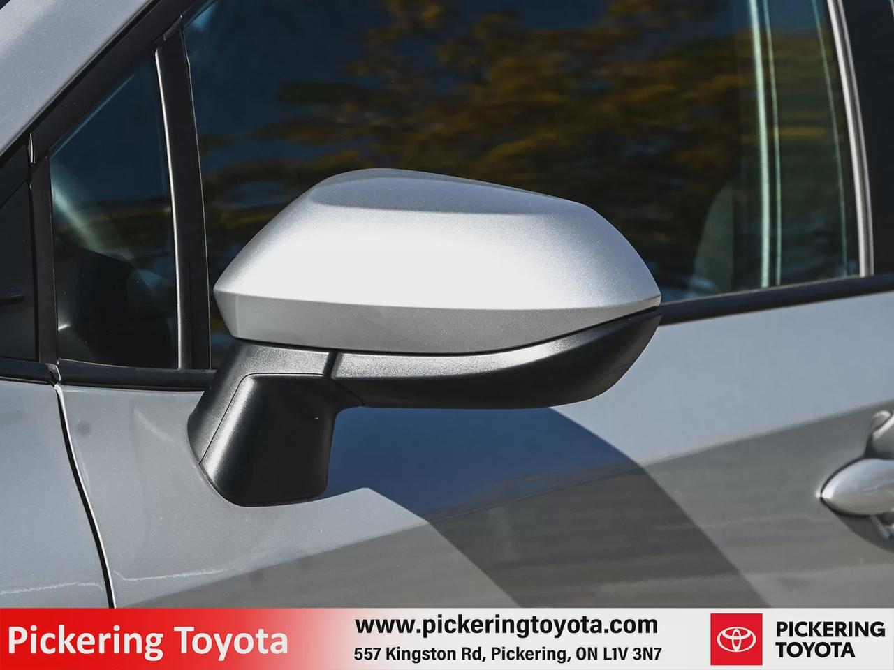 2026 Toyota Corolla LE Photo2