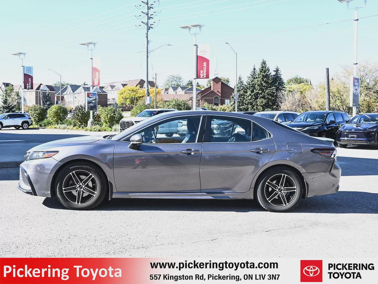 2023 Toyota Camry SE Photo