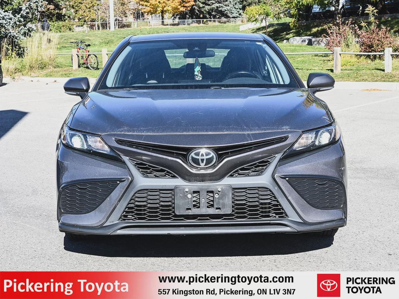 2023 Toyota Camry SE Photo3