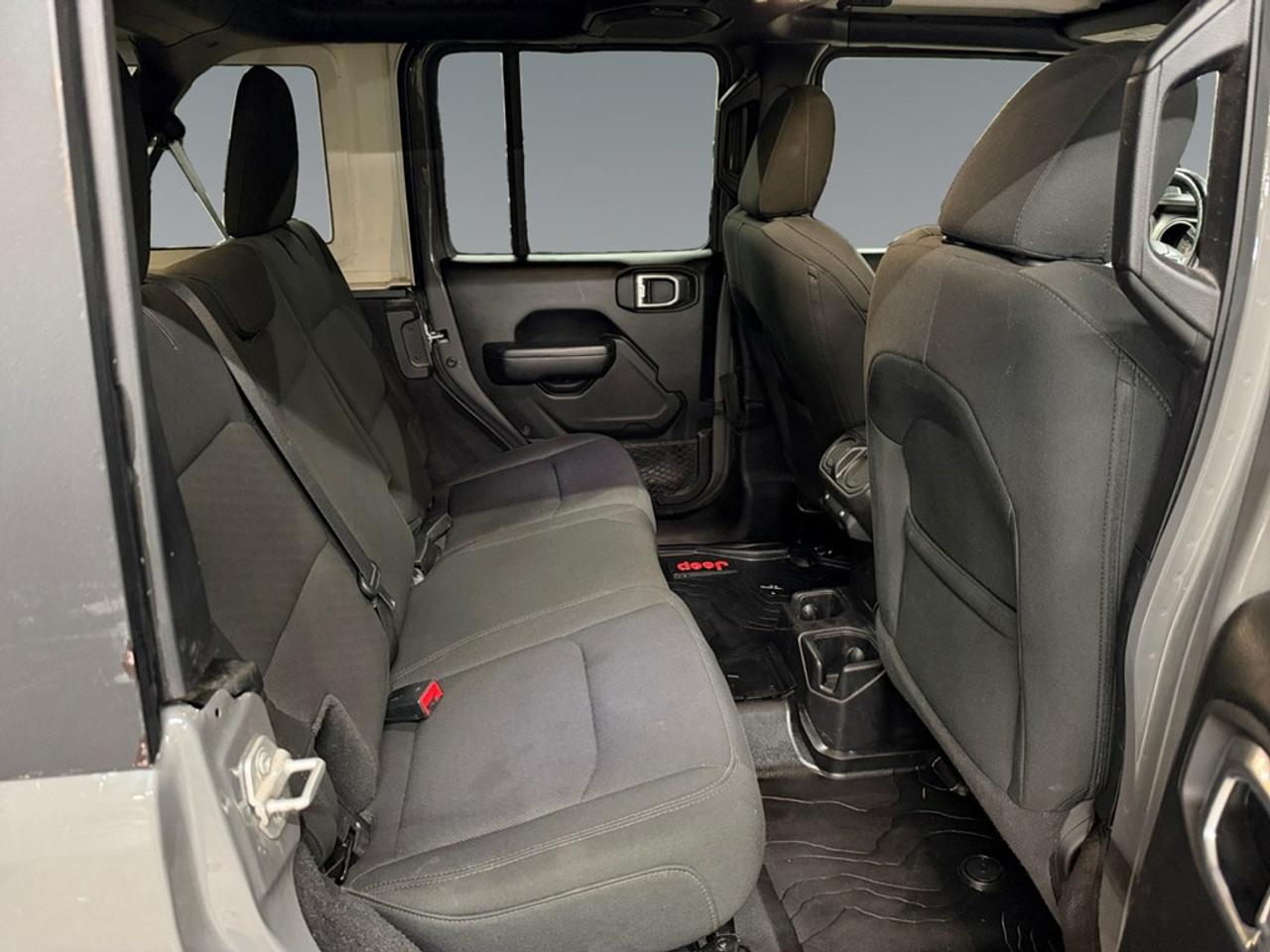 2021 Jeep Wrangler Unlimited Unlimited Willys 4x4 Photo