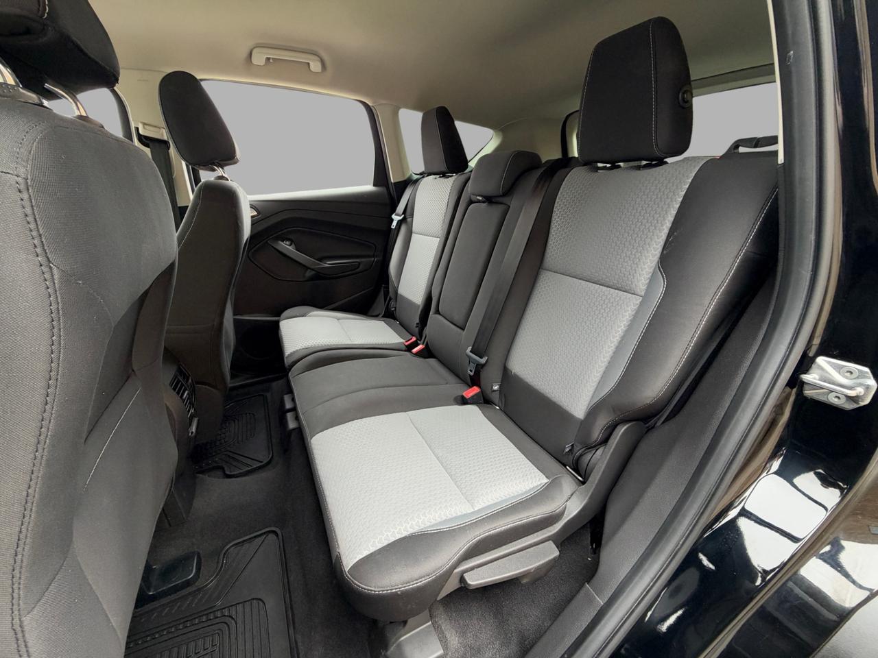 2017 Ford Escape SE Photo