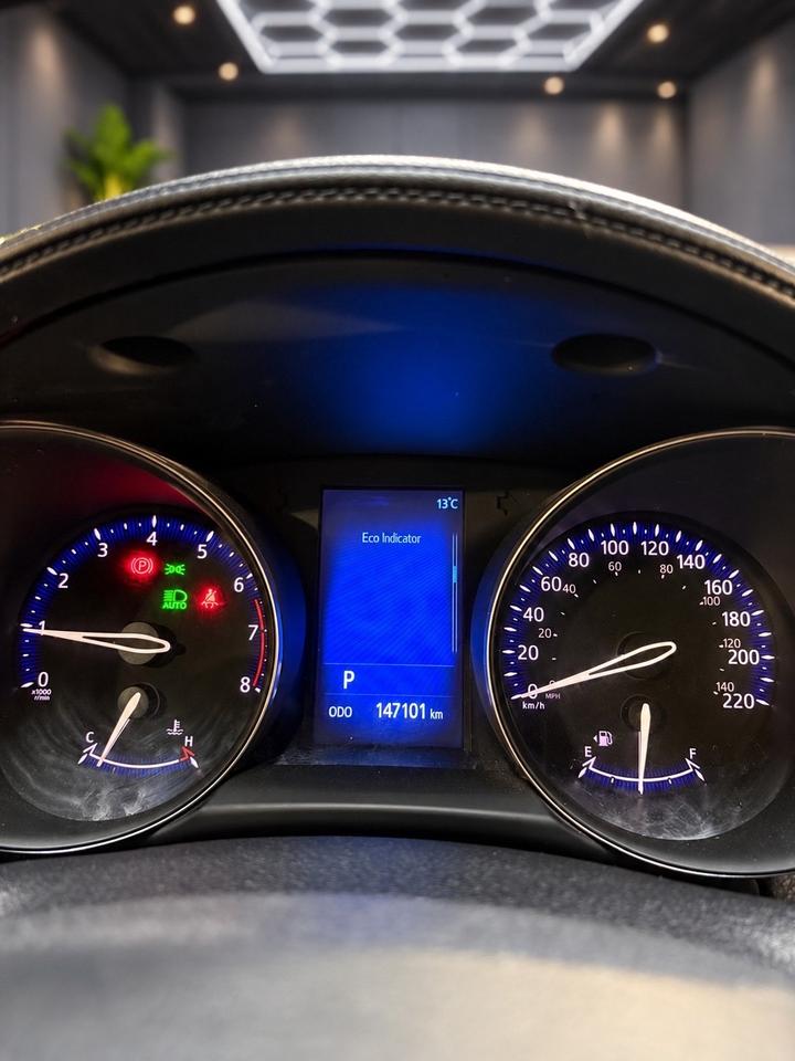 2018 Toyota C-HR Fwd Xle Photo