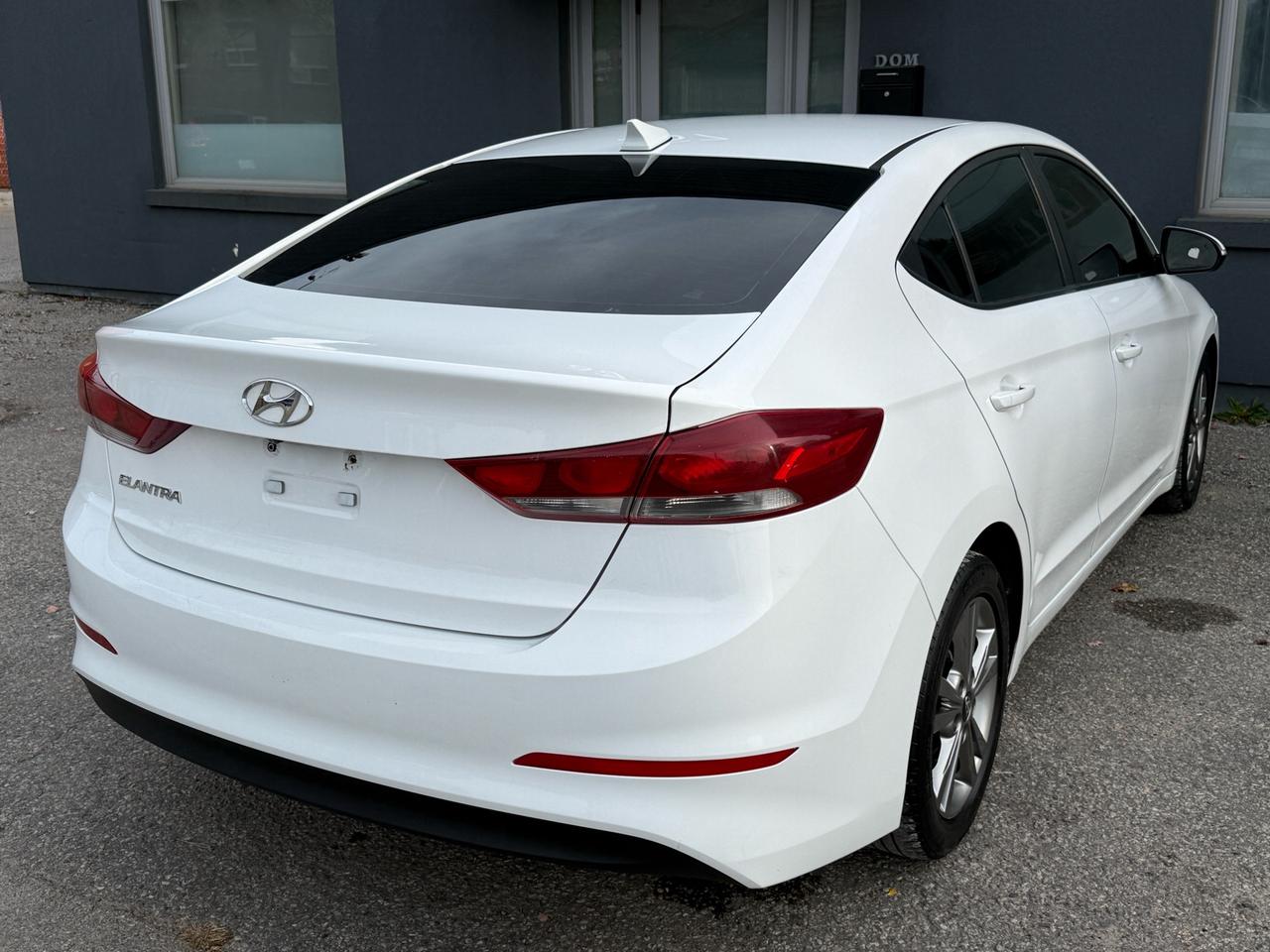 2017 Hyundai Elantra 4DR SDN AUTO GL Photo