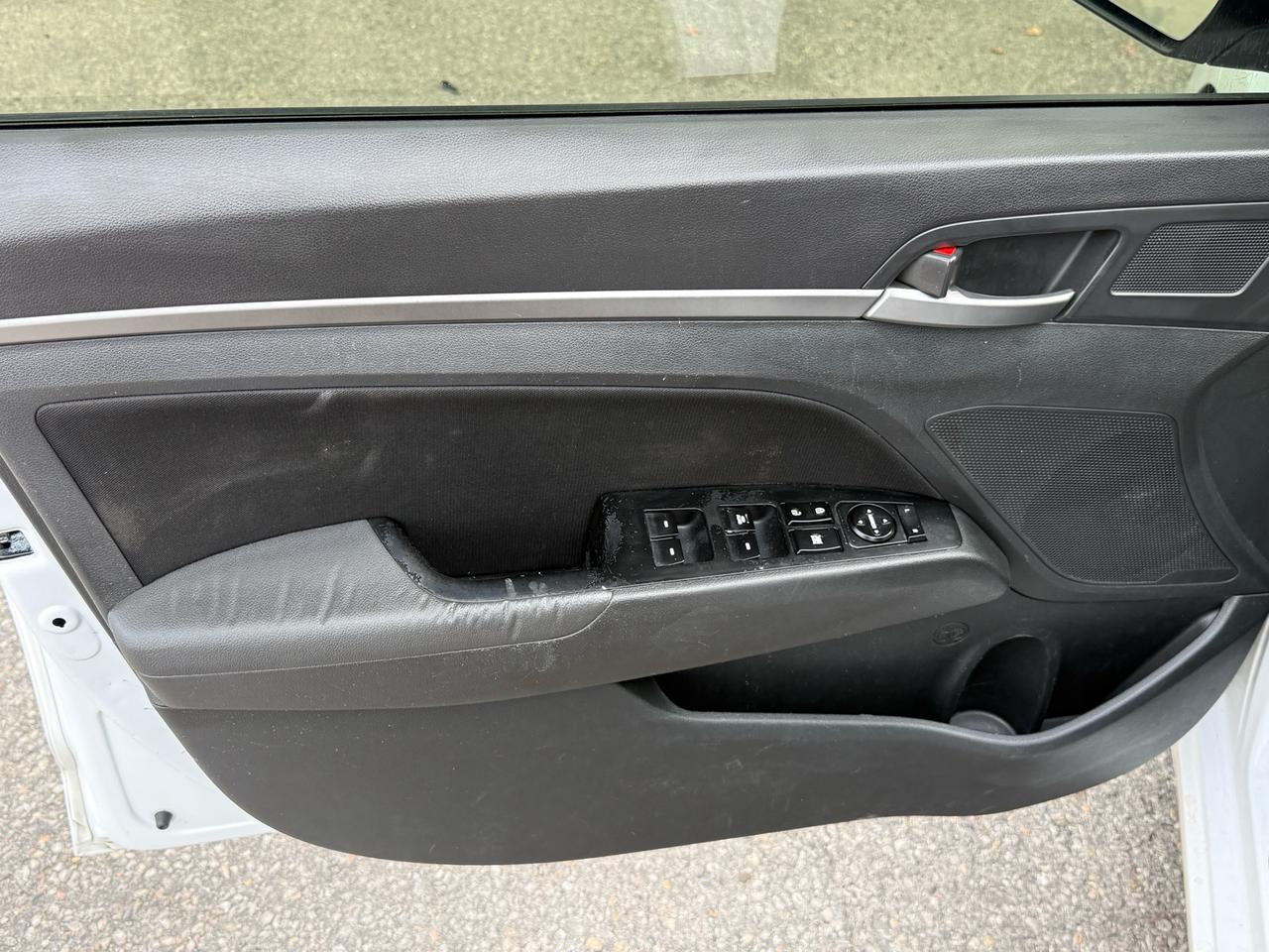 2017 Hyundai Elantra 4DR SDN AUTO GL Photo