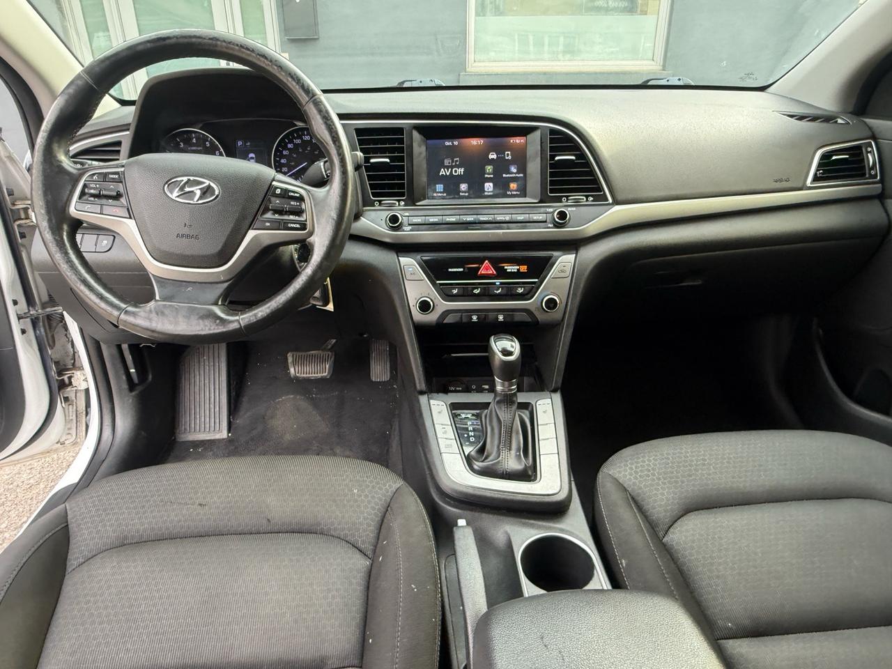 2017 Hyundai Elantra 4DR SDN AUTO GL Photo