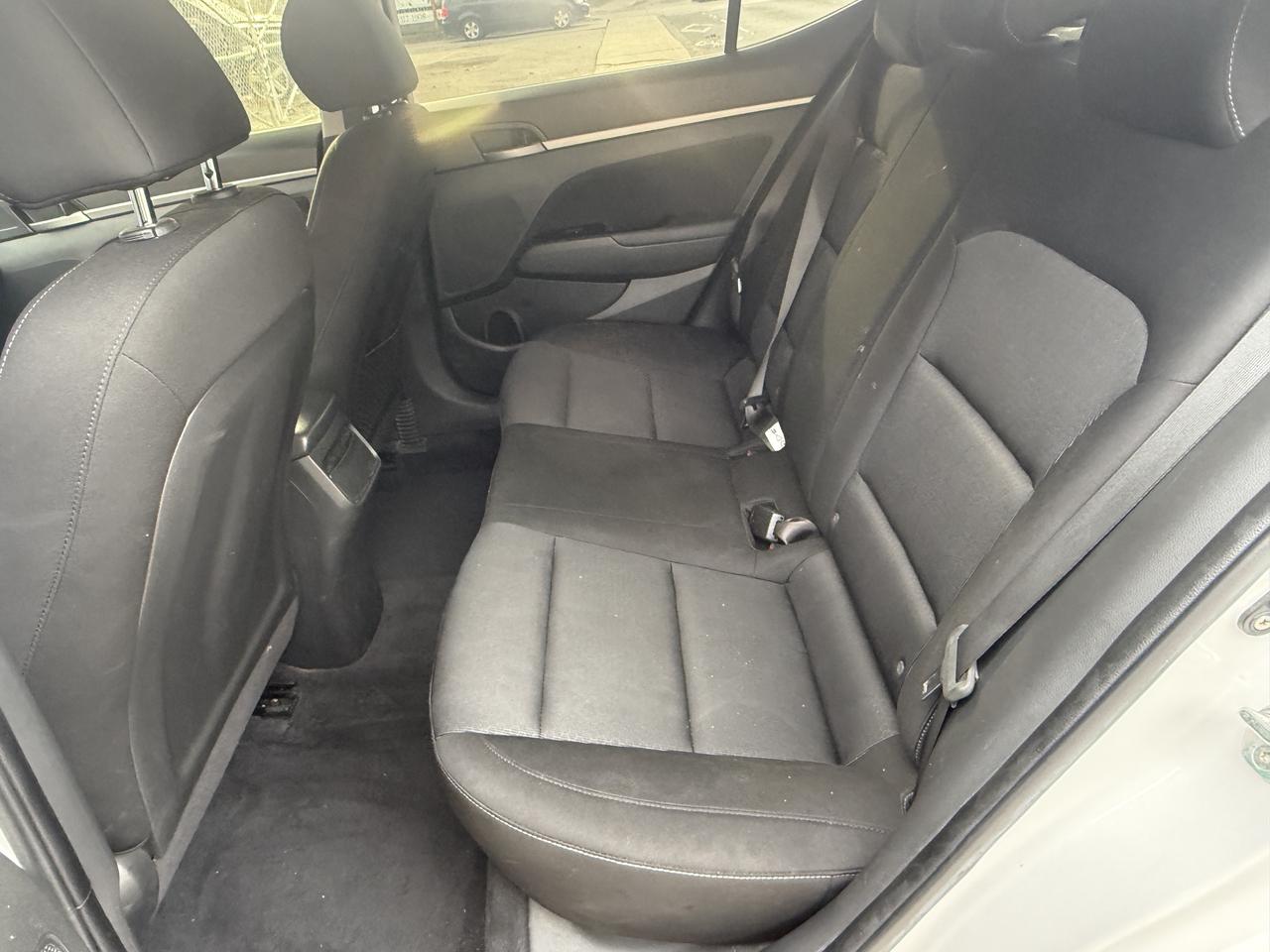 2017 Hyundai Elantra 4DR SDN AUTO GL Photo