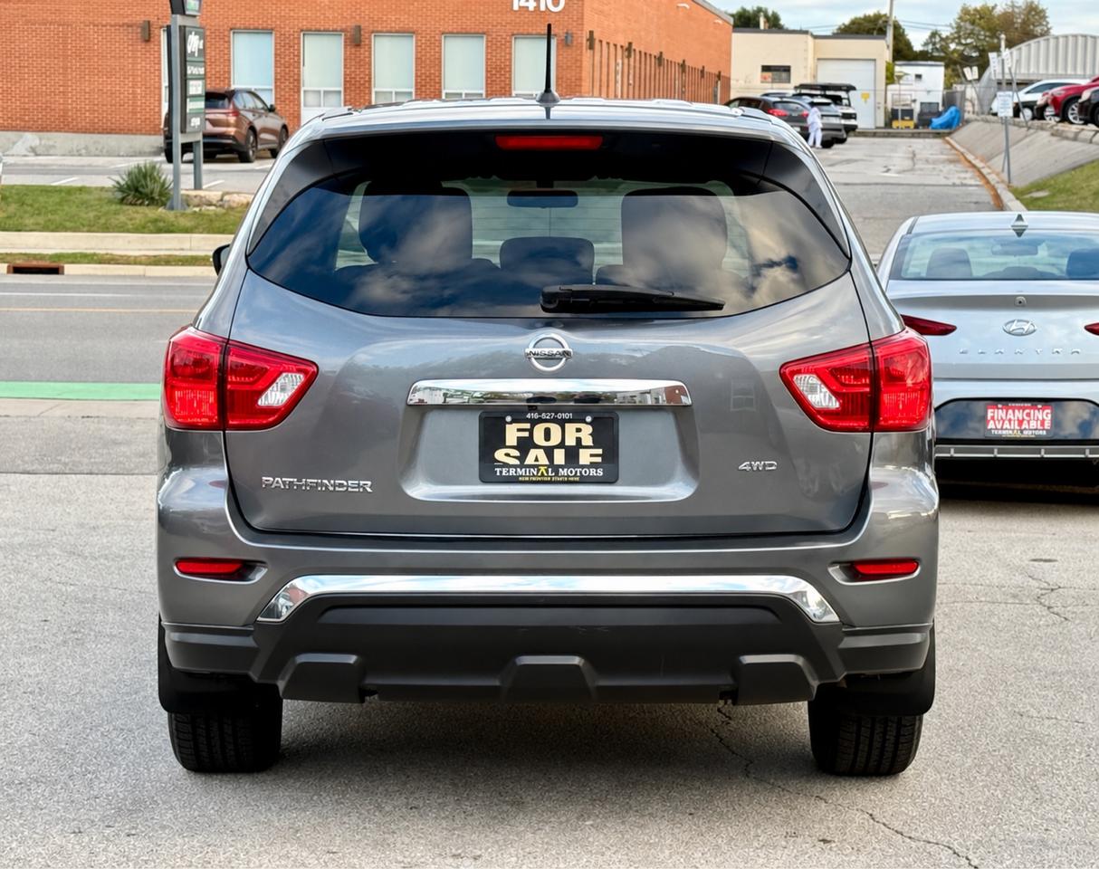 2018 Nissan Pathfinder CERTIFIED .. ONE OWNER Photo