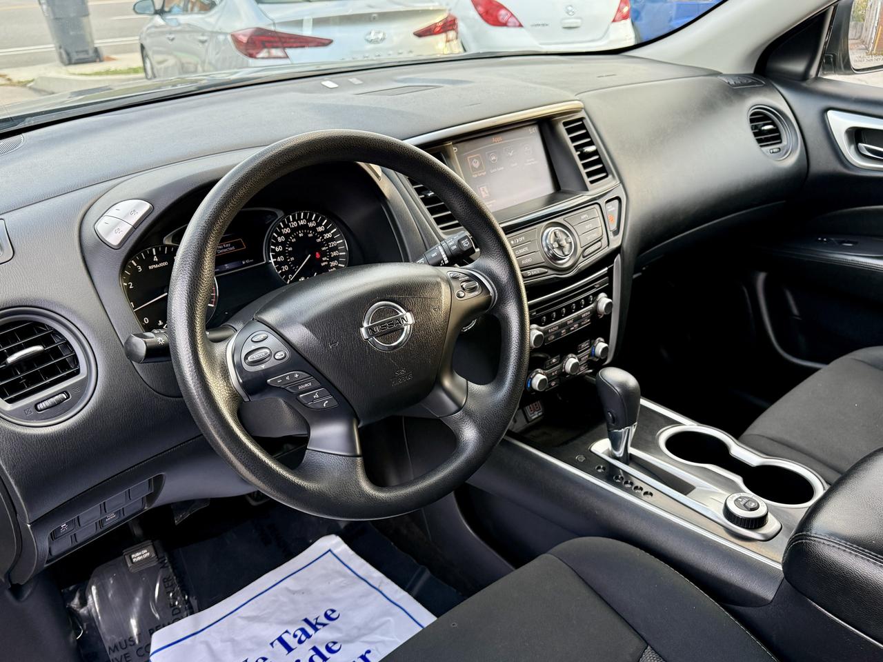 2018 Nissan Pathfinder CERTIFIED .. ONE OWNER Photo
