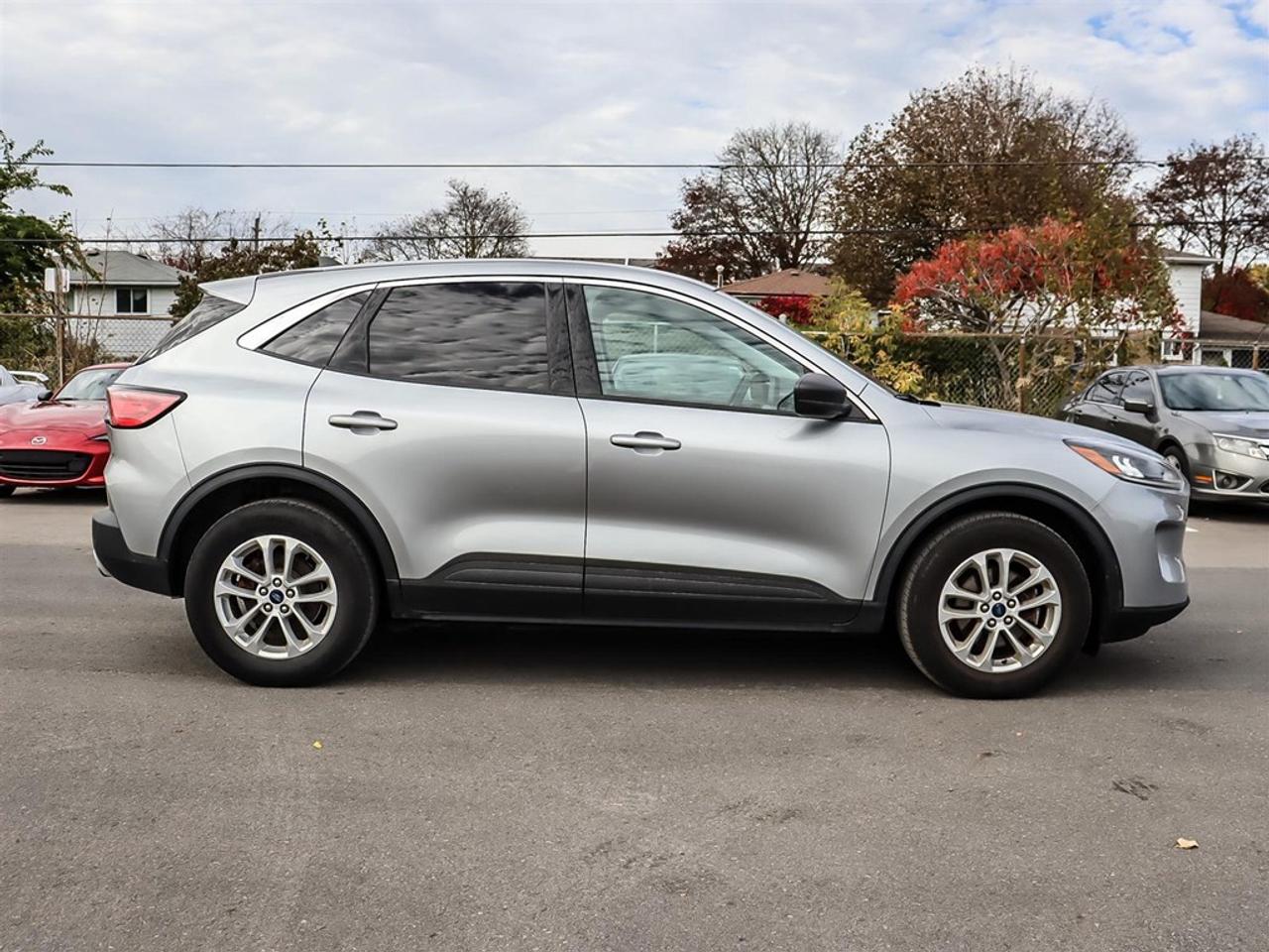 2022 Ford Escape SE Hybrid AWD Photo