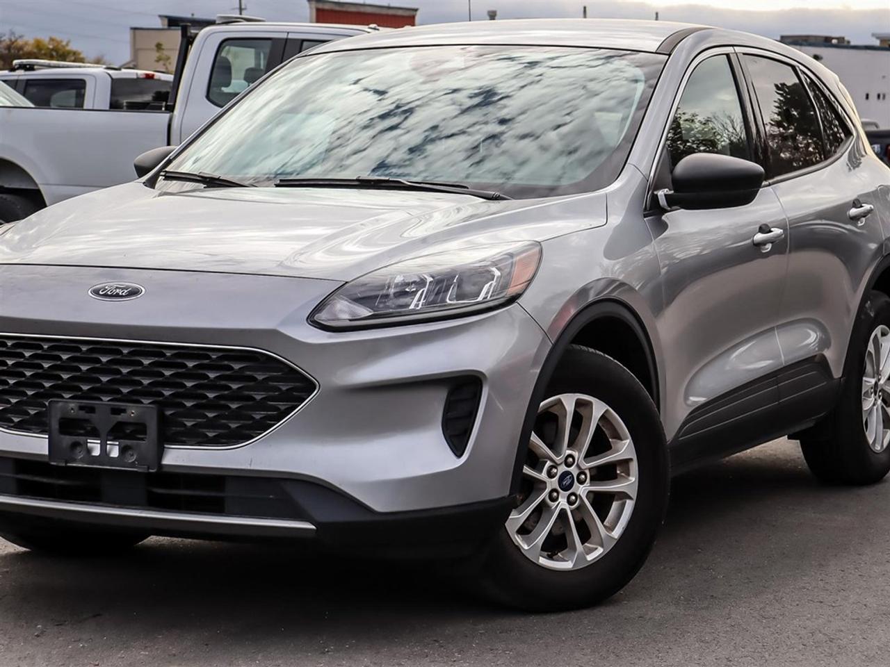 2022 Ford Escape SE Hybrid AWD Photo5