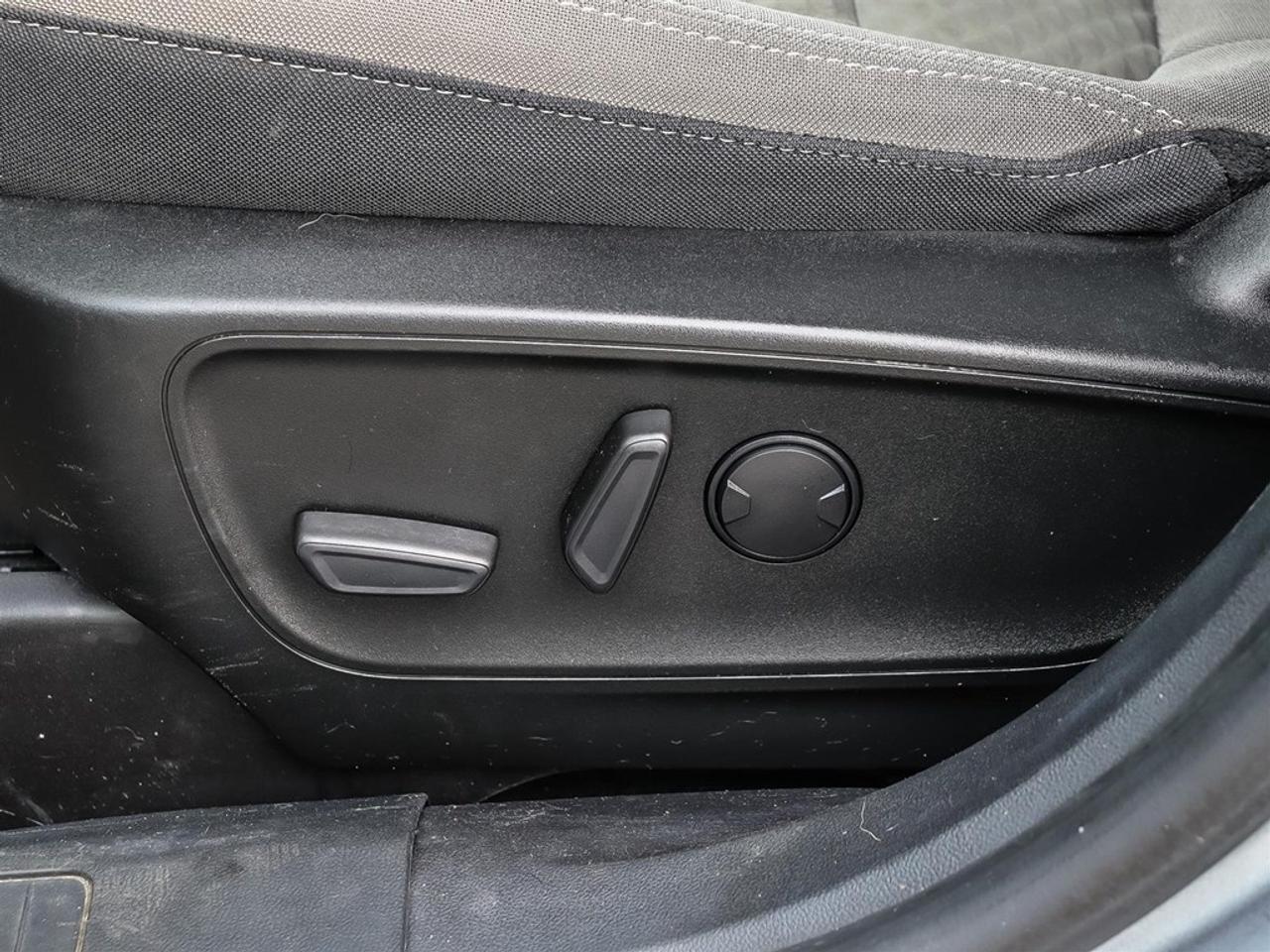 2022 Ford Escape SE Hybrid AWD Photo