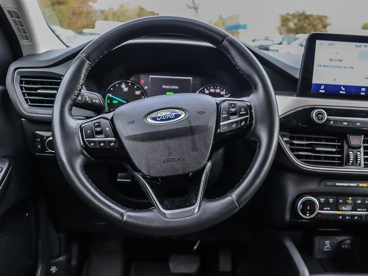 2022 Ford Escape SE Hybrid AWD Photo