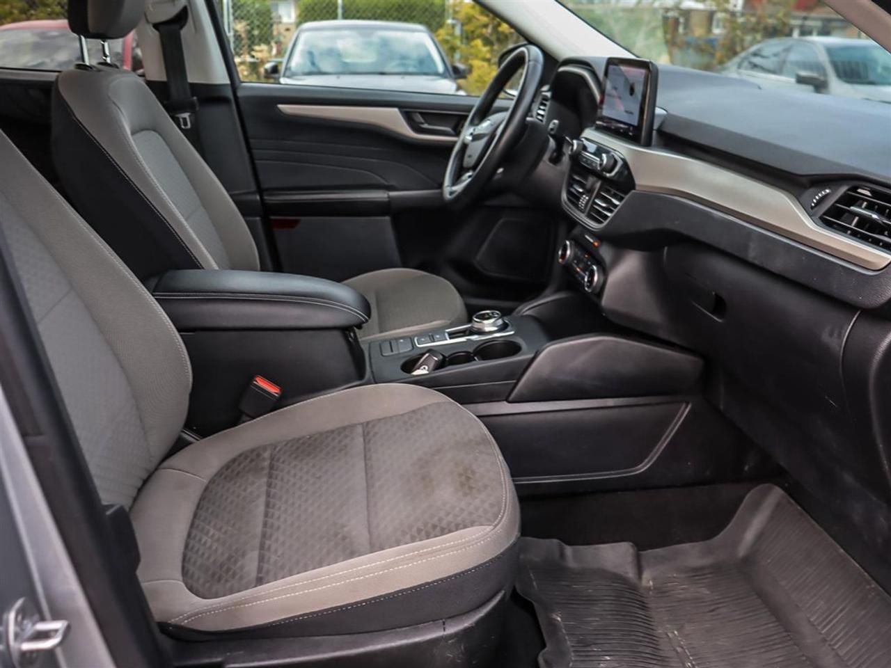 2022 Ford Escape SE Hybrid AWD Photo