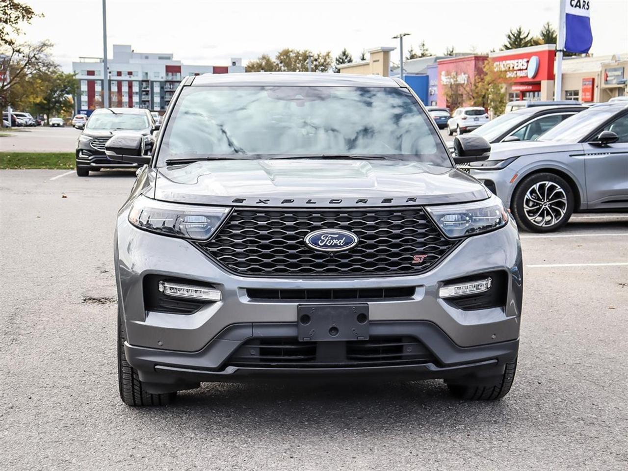 2022 Ford Explorer ST 4WD Photo2