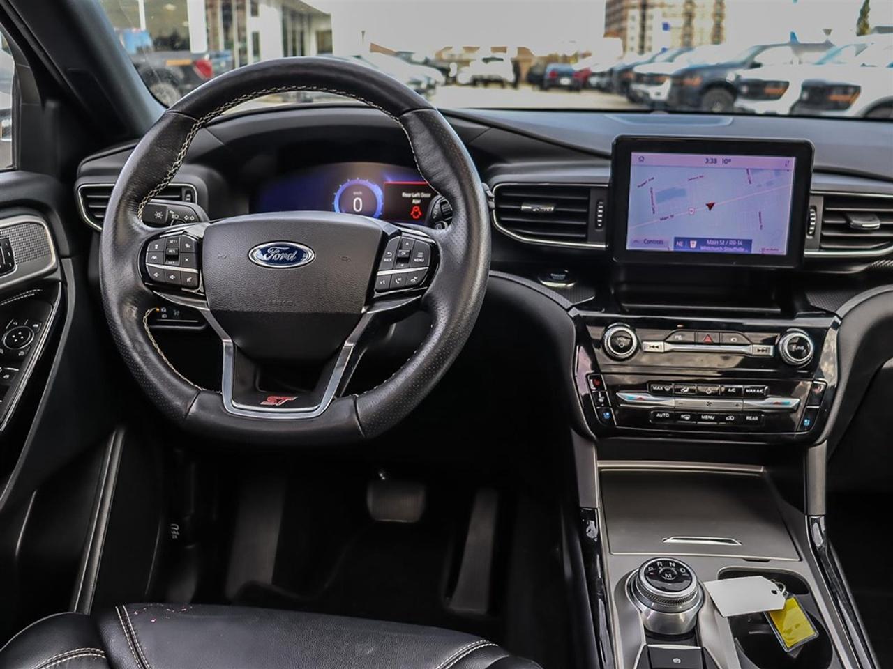 2022 Ford Explorer ST 4WD Photo