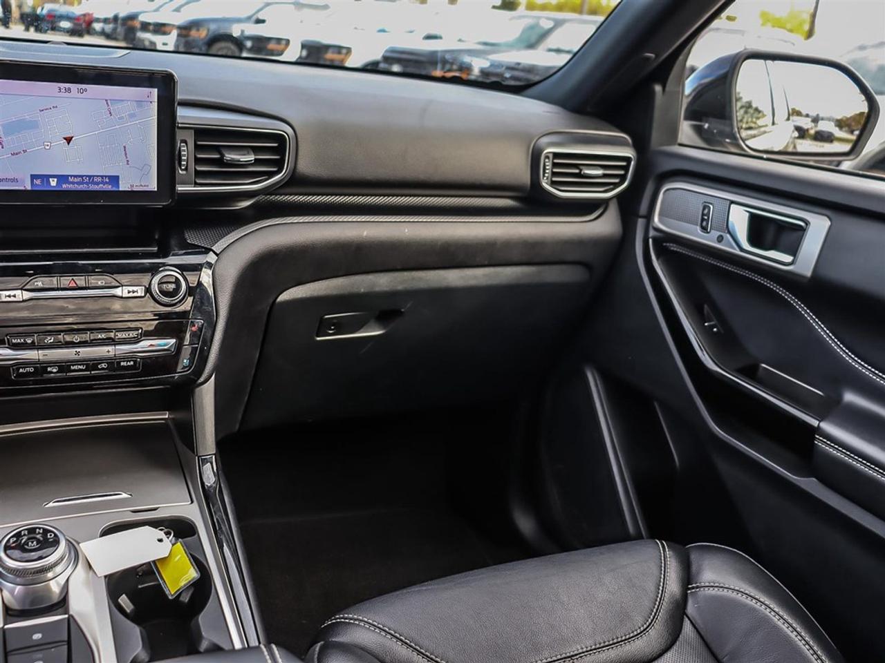 2022 Ford Explorer ST 4WD Photo