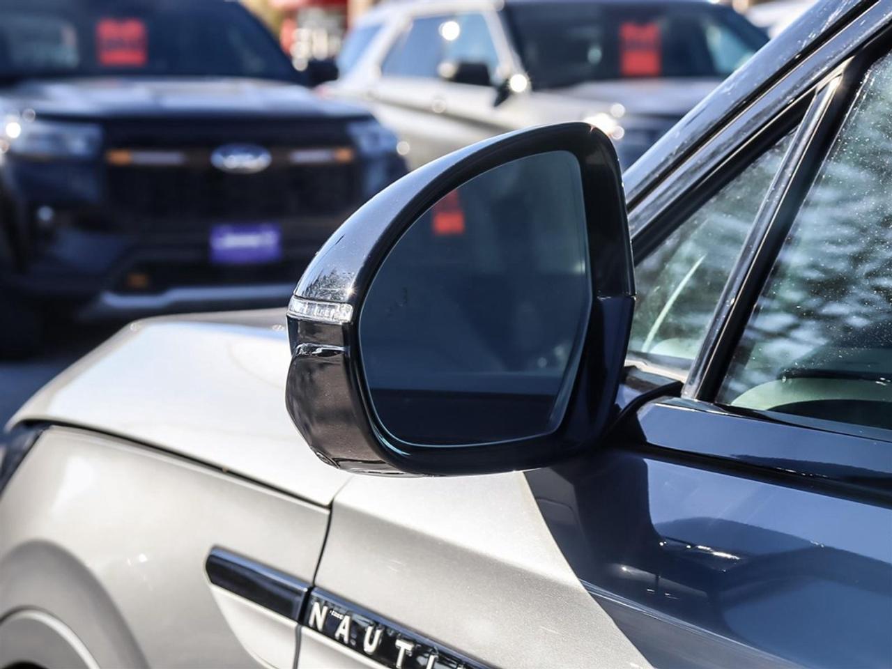 2025 Lincoln Nautilus Reserve AWD Photo