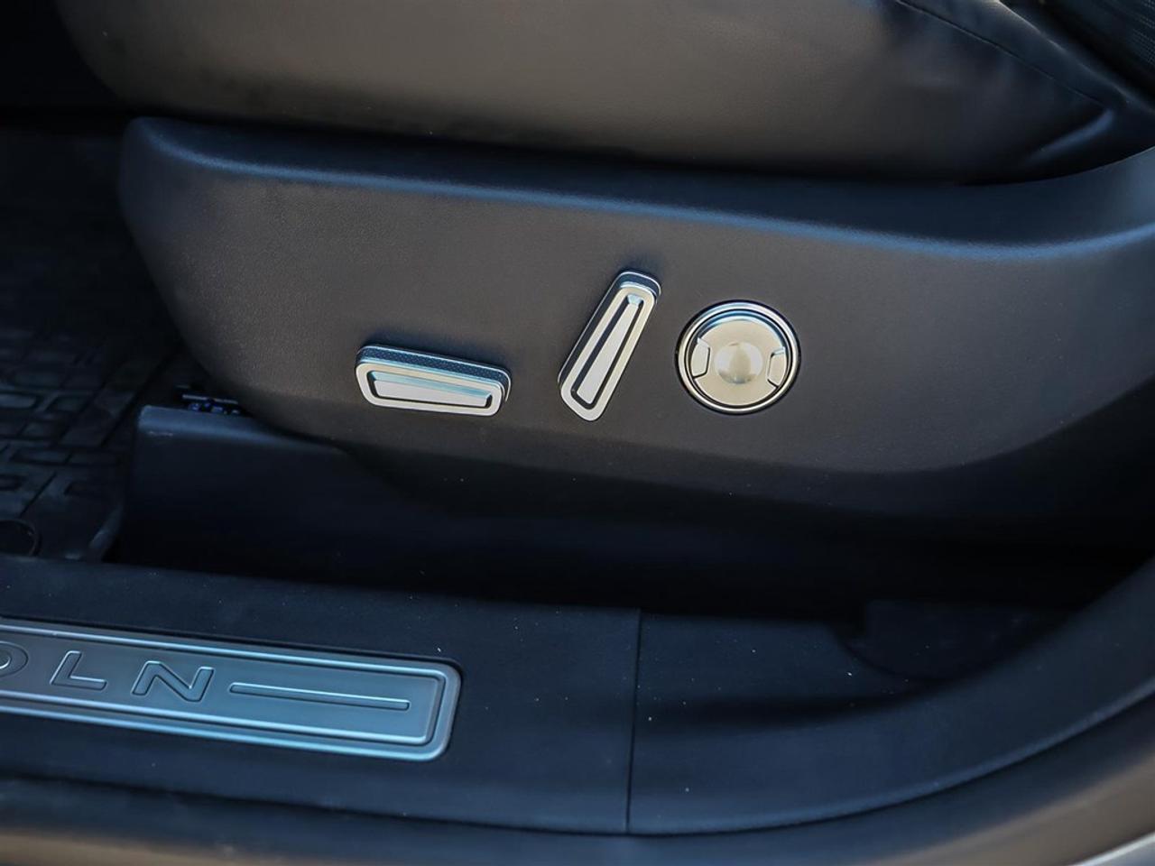 2025 Lincoln Nautilus Reserve AWD Photo