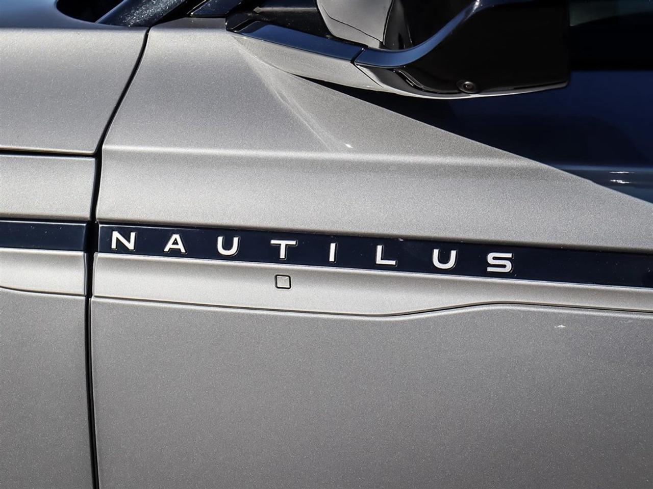 2025 Lincoln Nautilus Reserve AWD Photo