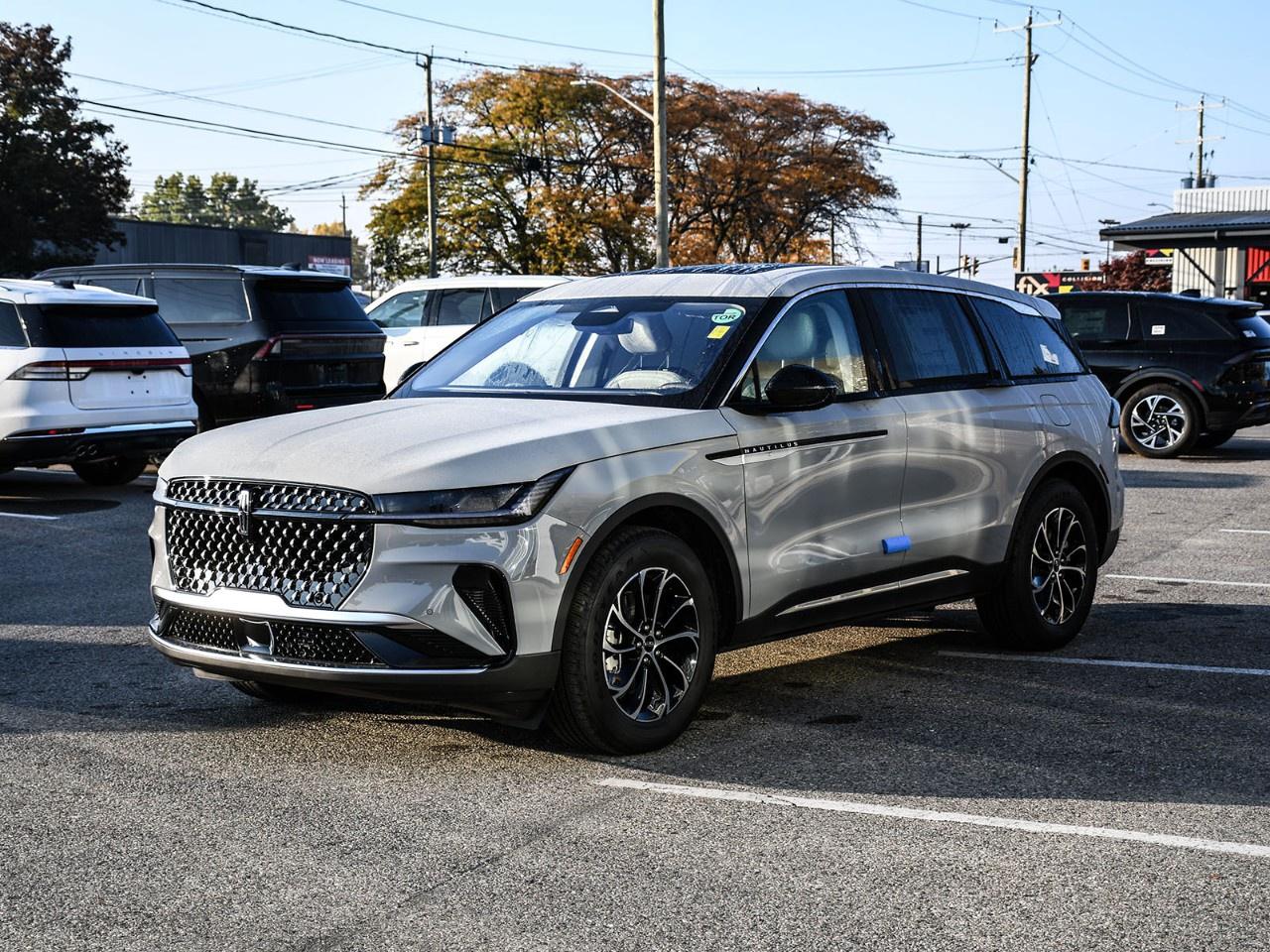 2026 Lincoln Nautilus Premiere AWD Photo2